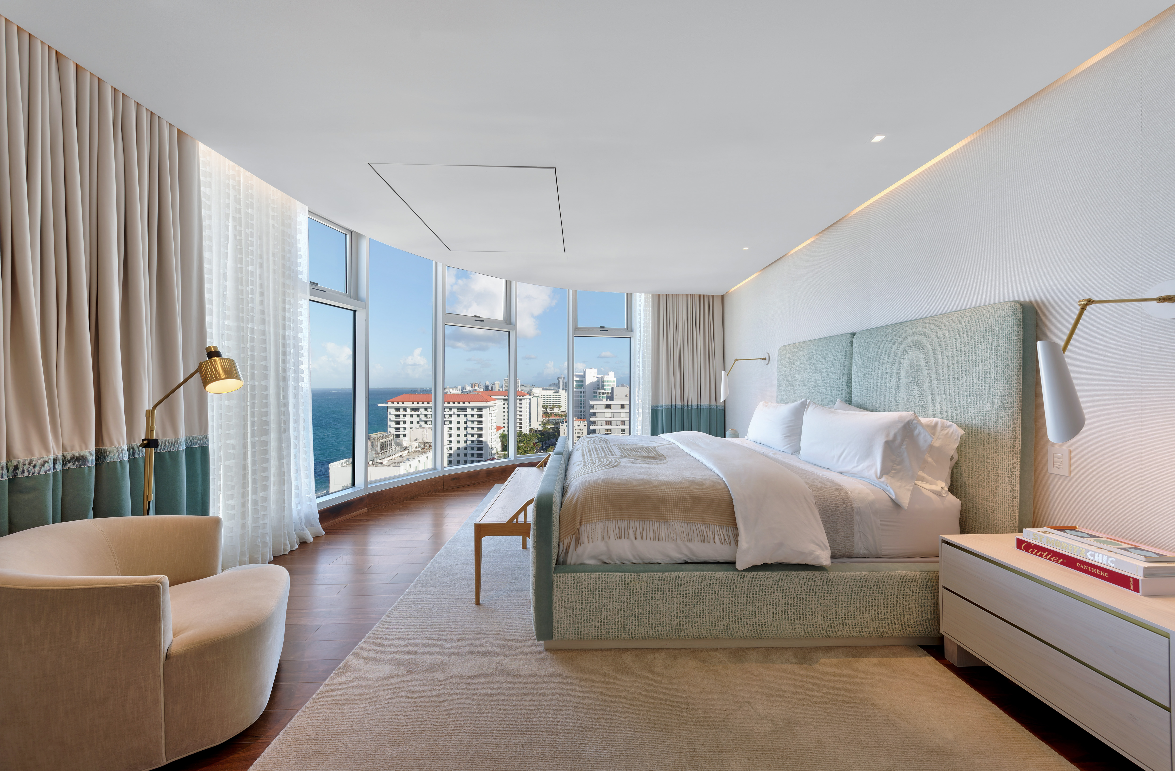 1004 Ashford Avenue, Penthouse