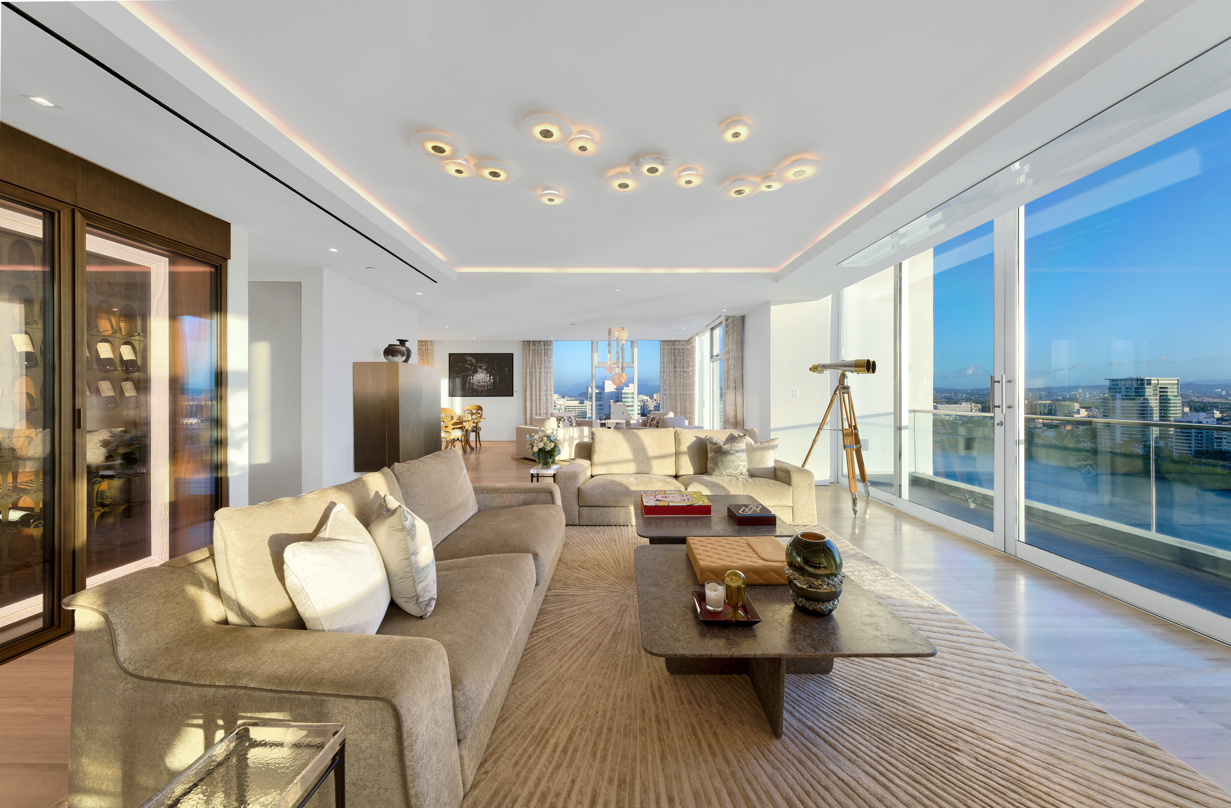 1004 Ashford Avenue, Penthouse