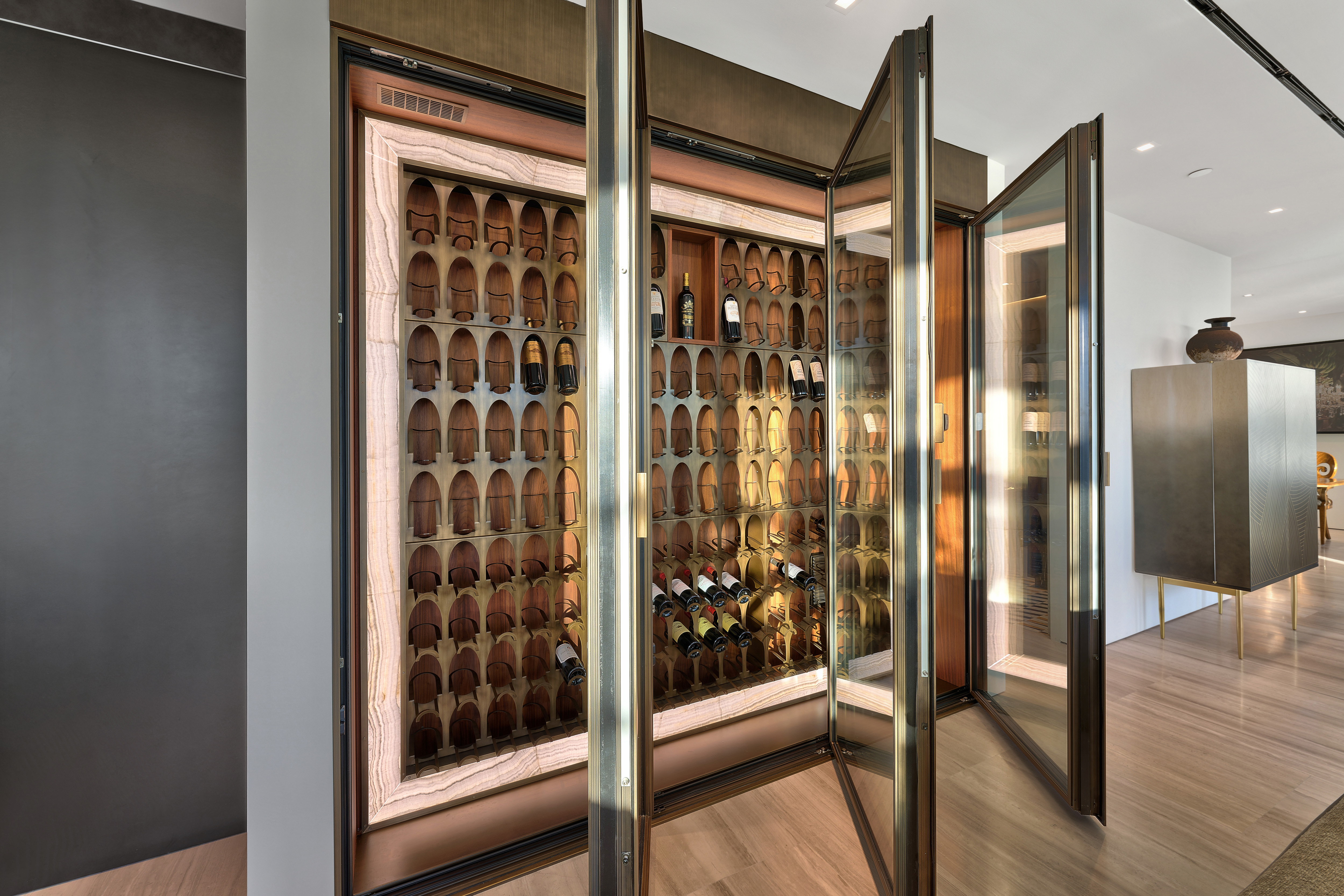 1004 Ashford Avenue, Penthouse