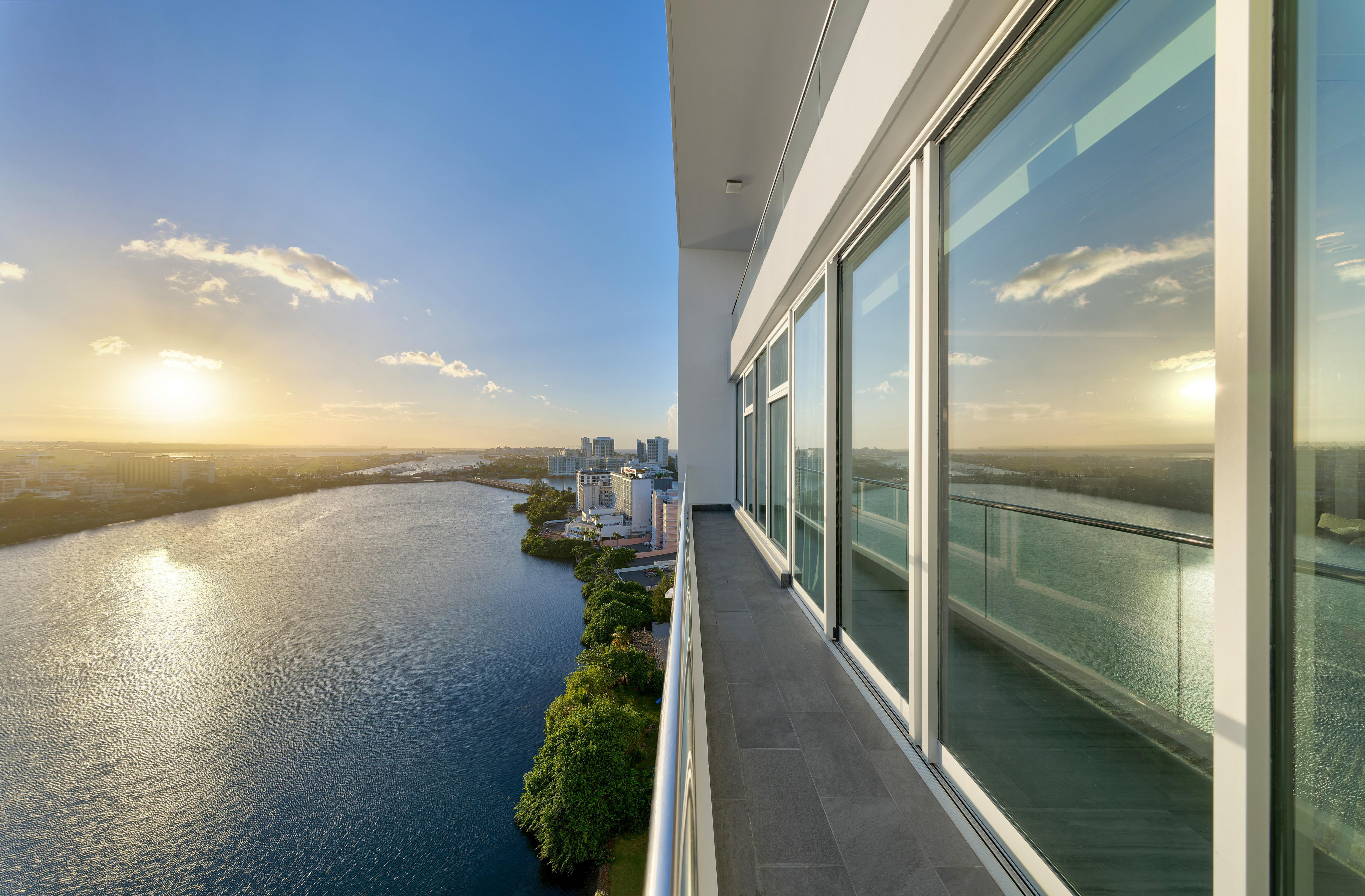 1004 Ashford Avenue, Penthouse