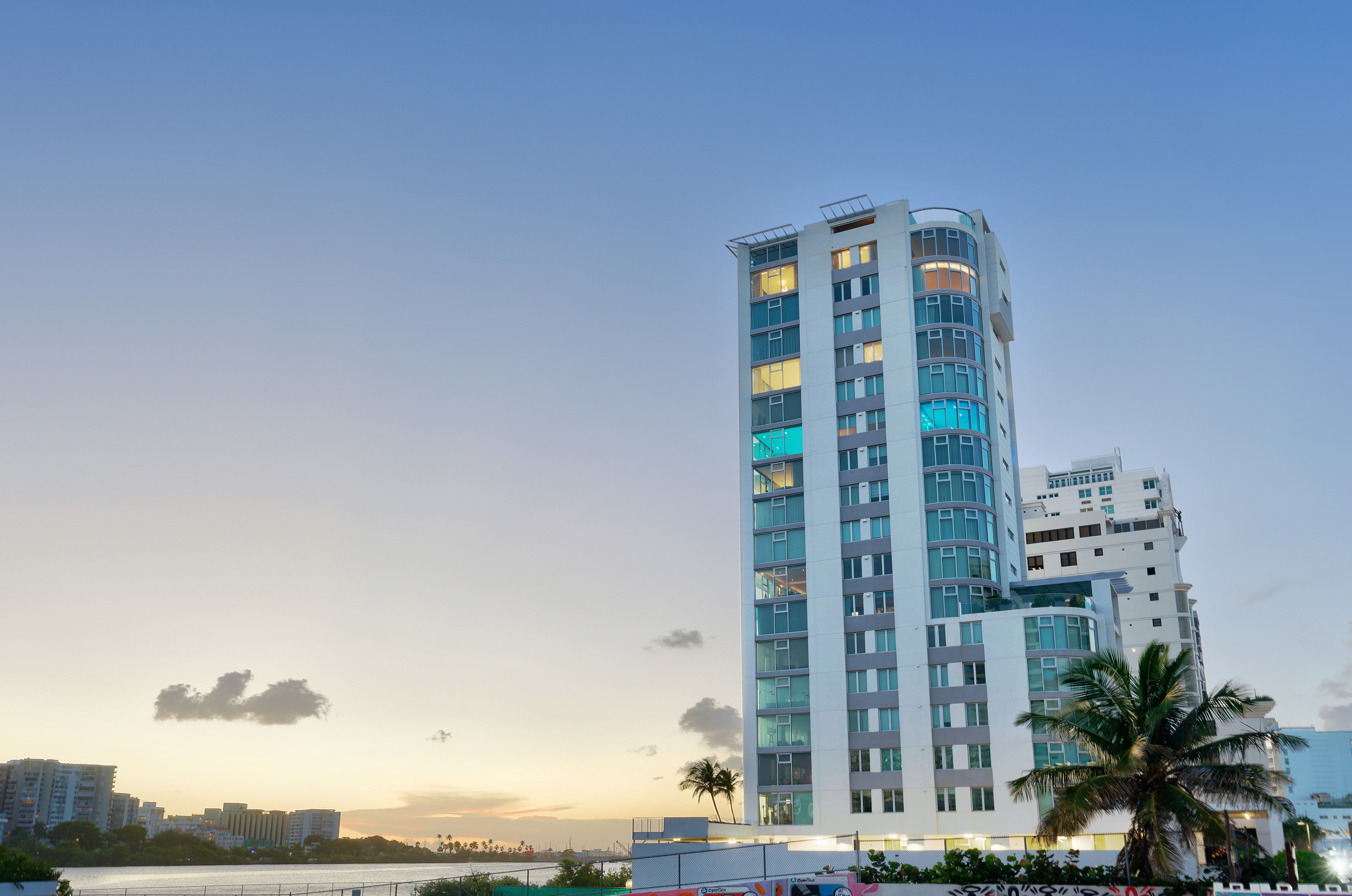 1004 Ashford Avenue, Penthouse