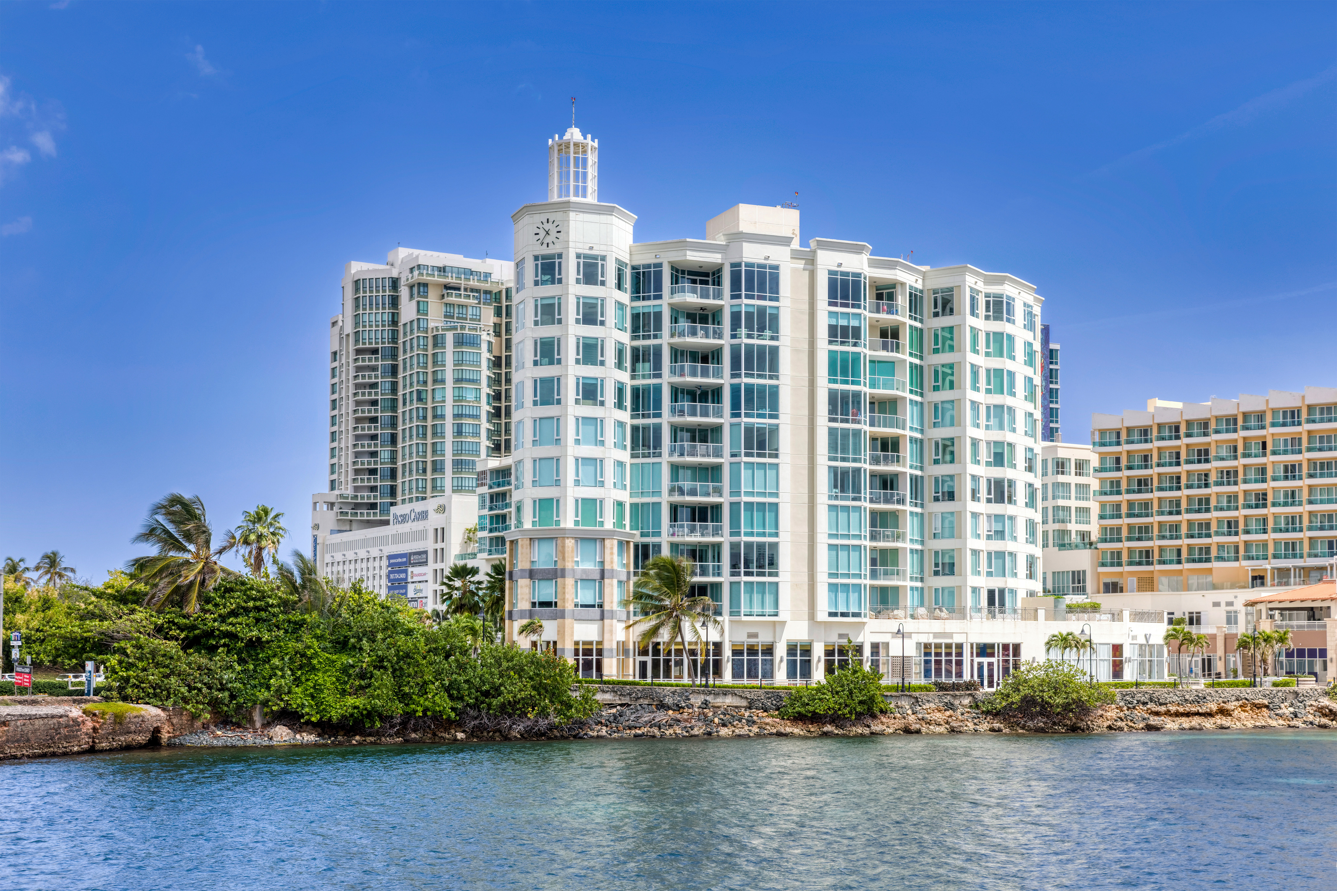 5 Munoz Rivera Ave., Apt. 402