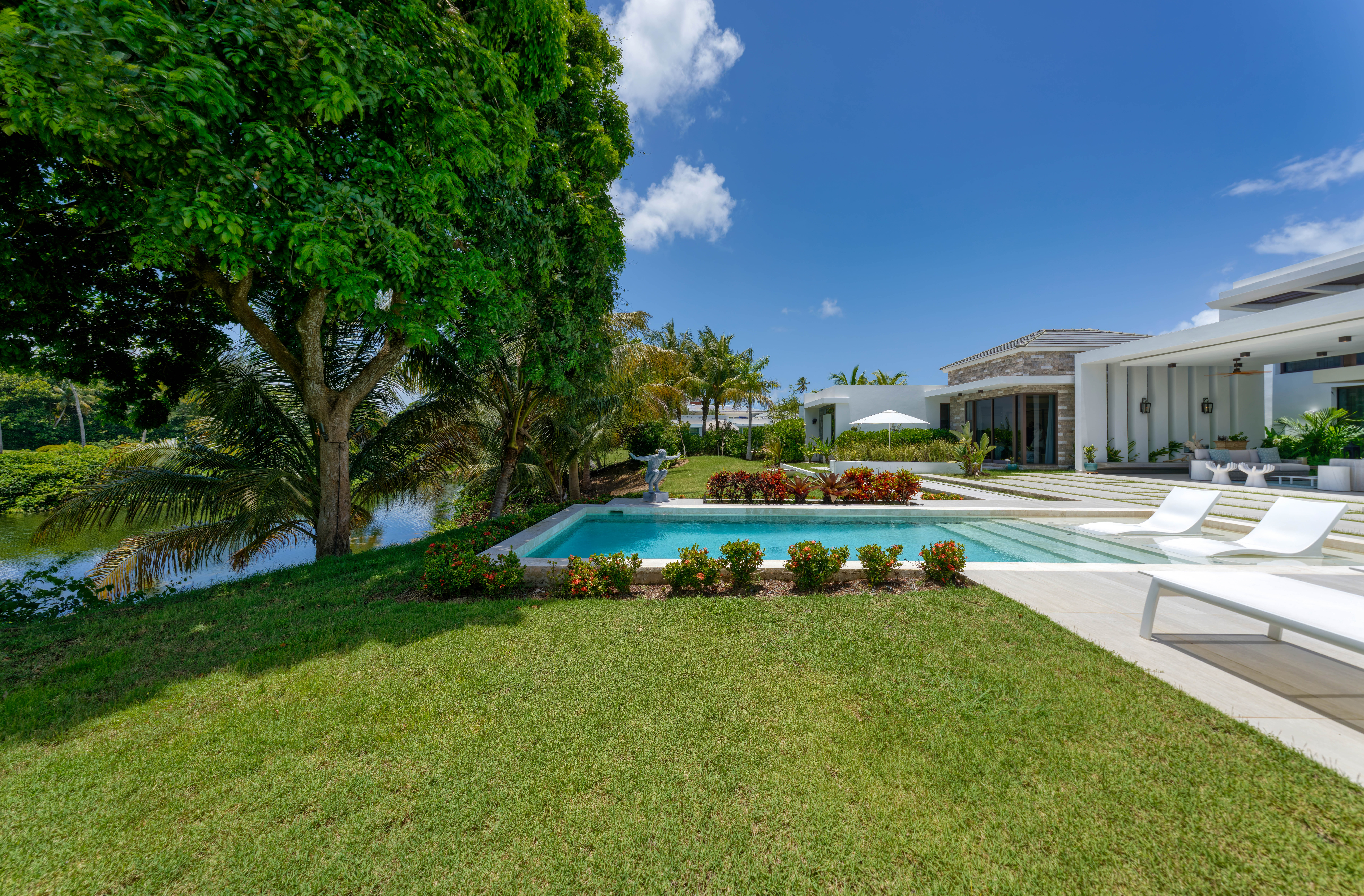 7000 Bahia Beach Blvd., 23 Las Estancias