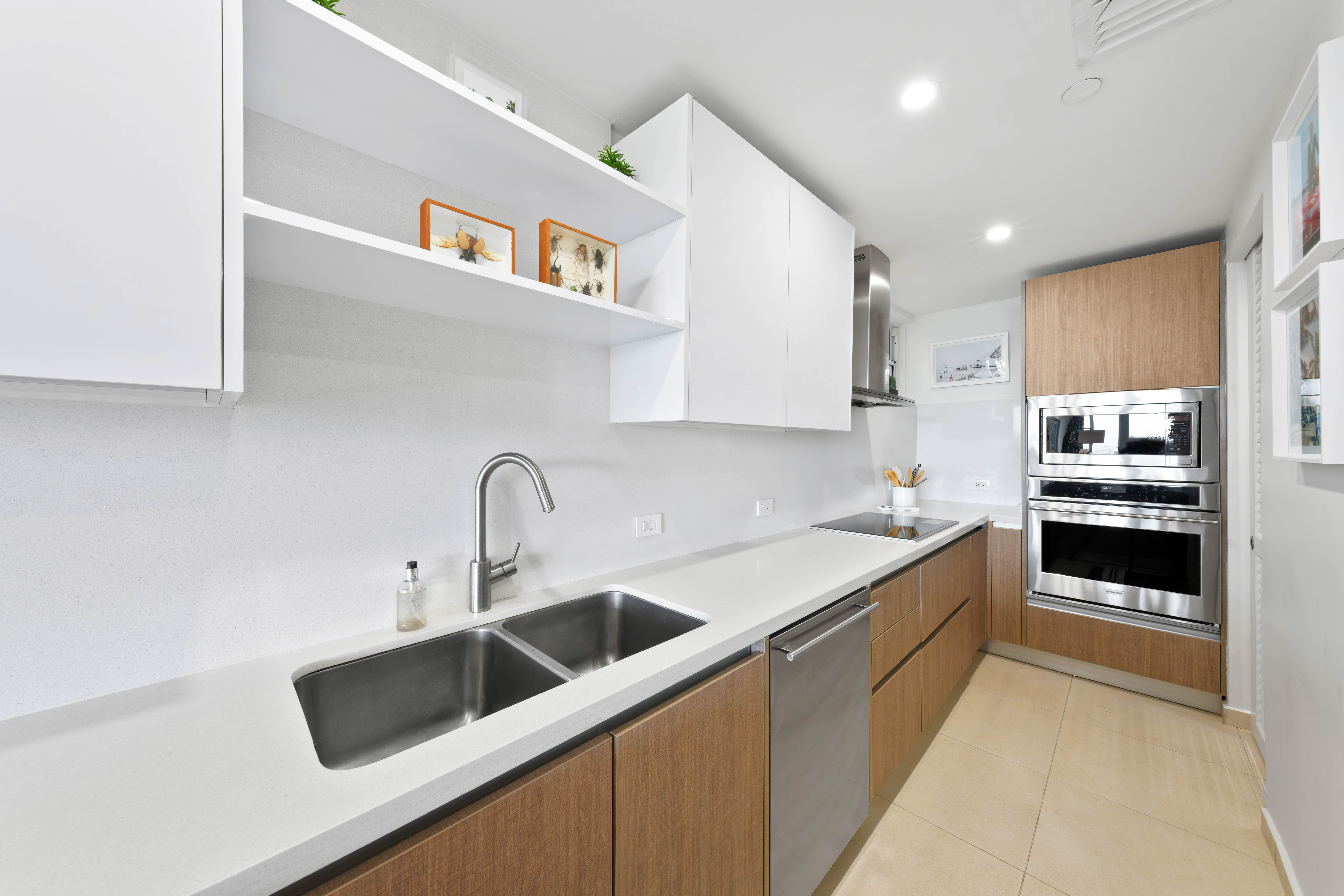 25 Munoz Rivera Ave., Apt. 812