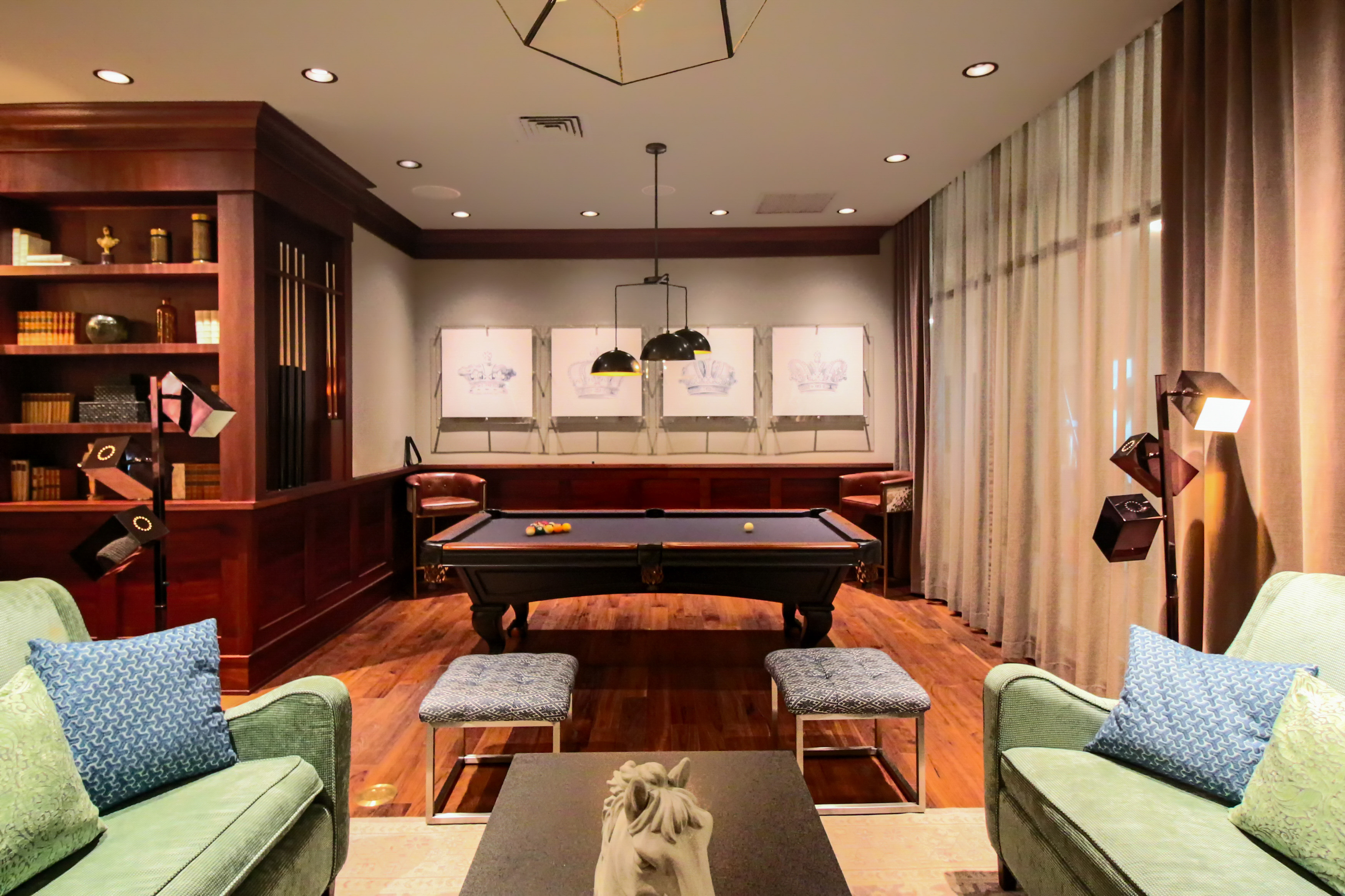 25 Munoz Rivera Ave., Apt. 812