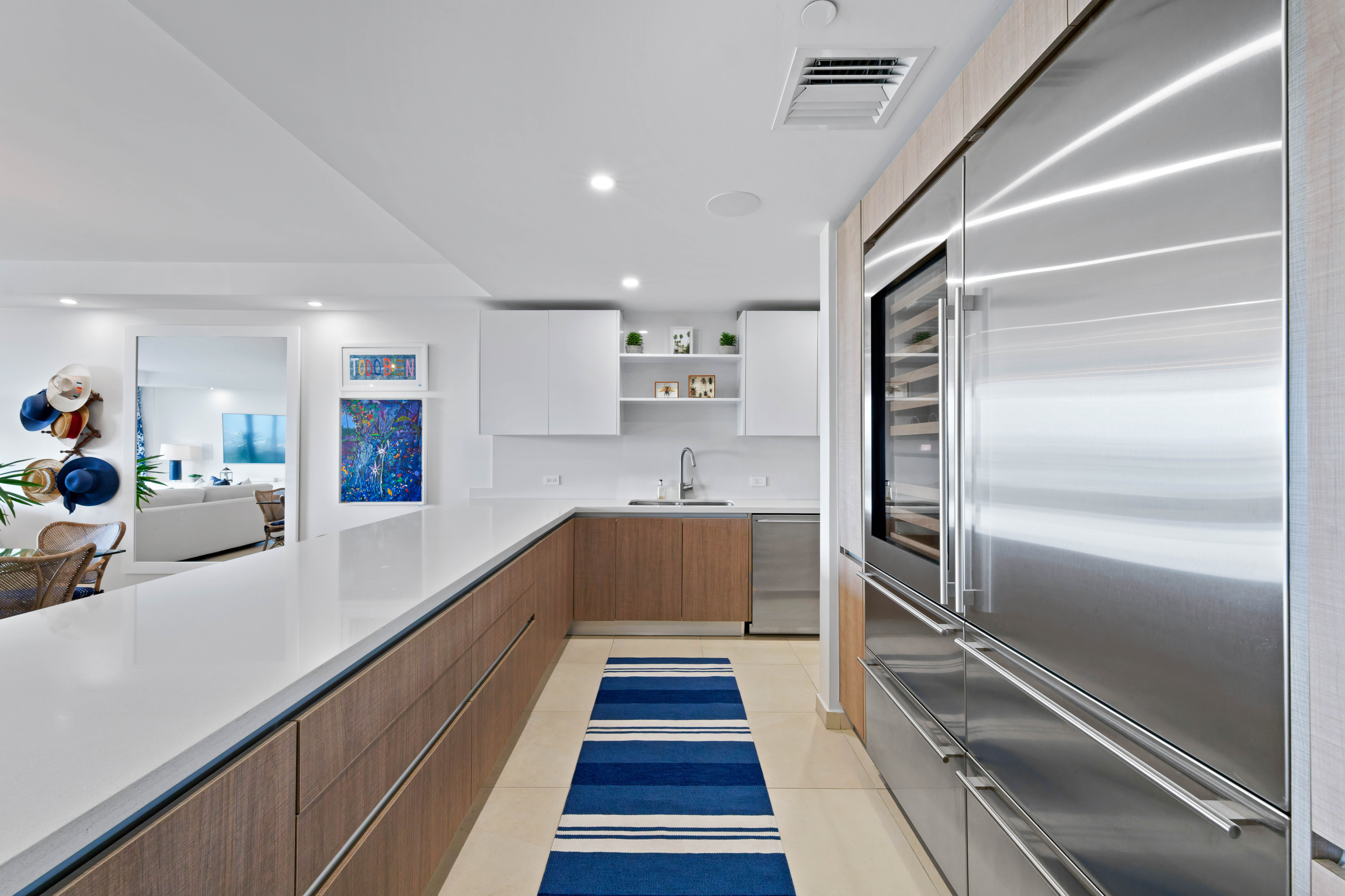 25 Munoz Rivera Ave., Apt. 812