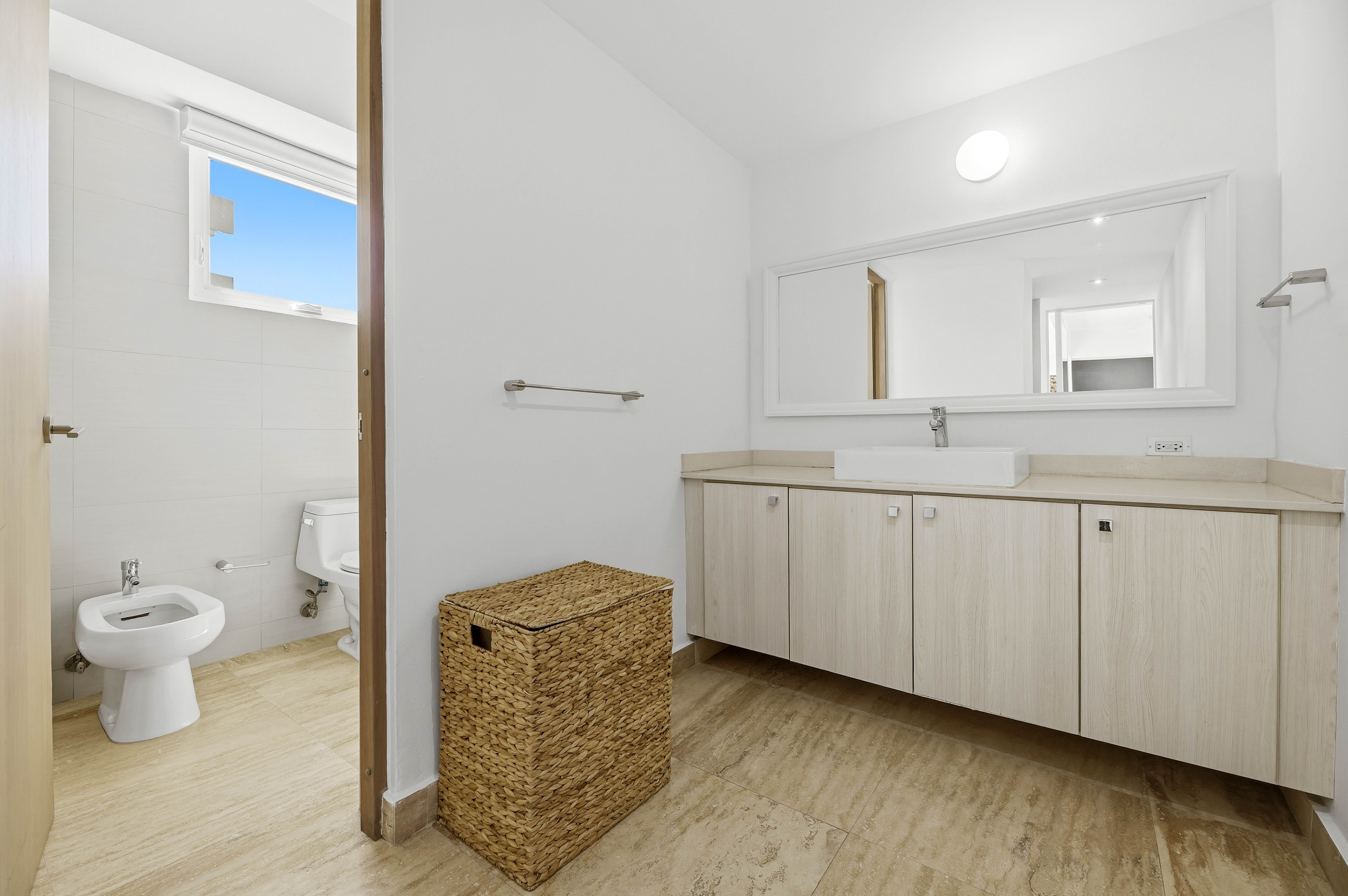 1364 Wilson Ave., Apt. 306