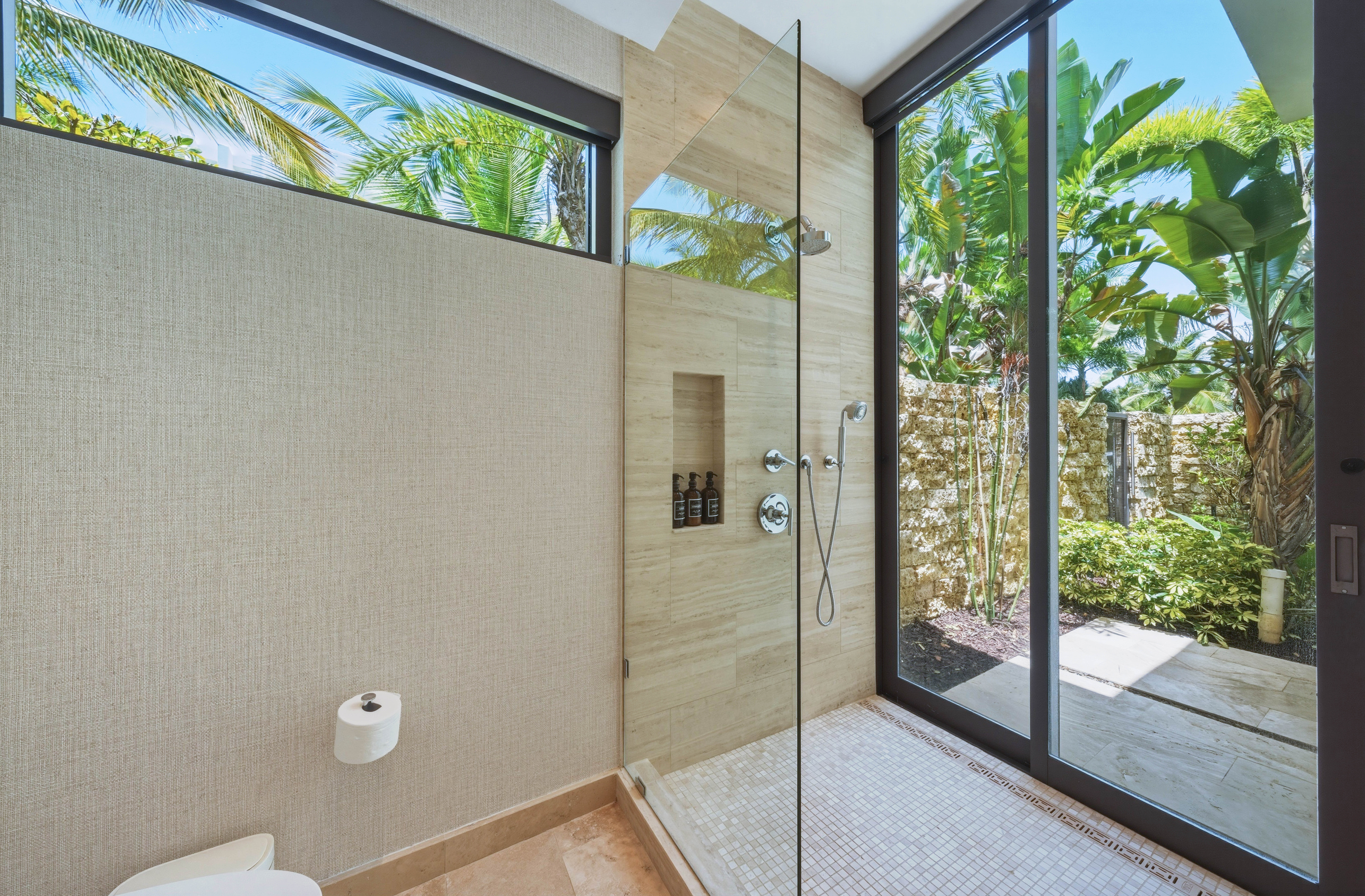 14 East Beach, a Ritz-Carlton Reserve Residence