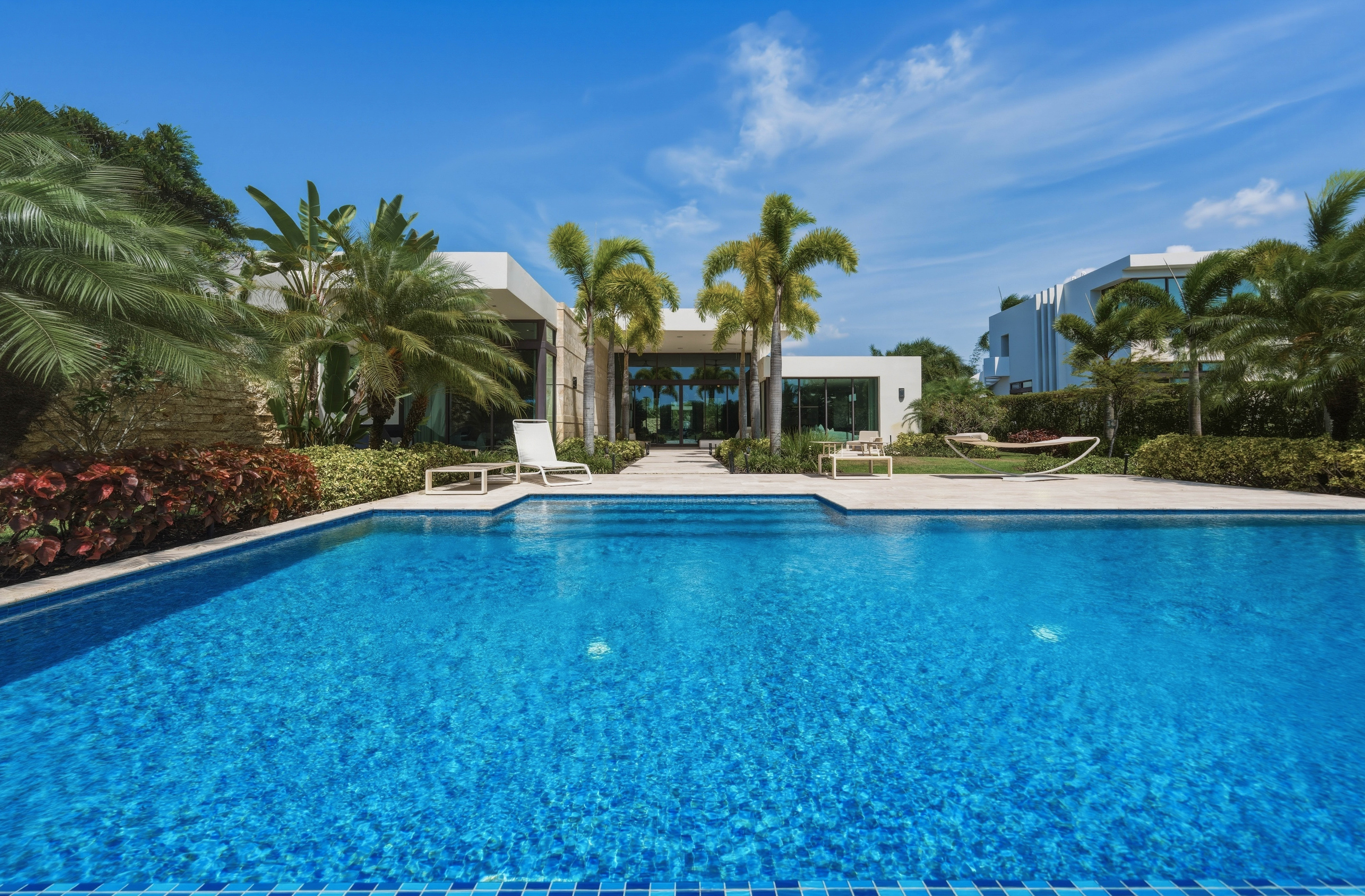 14 East Beach, a Ritz-Carlton Reserve Residence