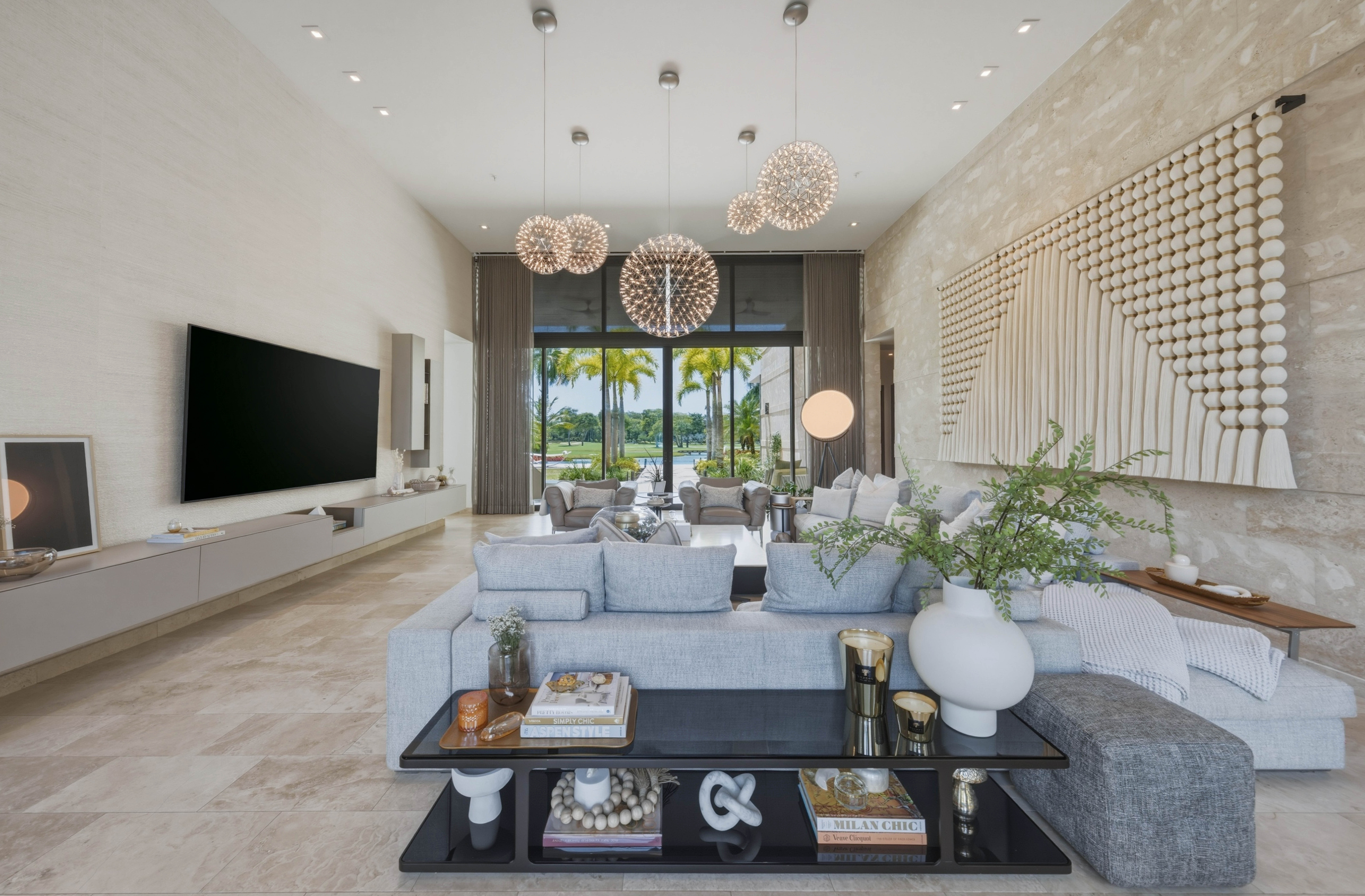 14 East Beach, a Ritz-Carlton Reserve Residence