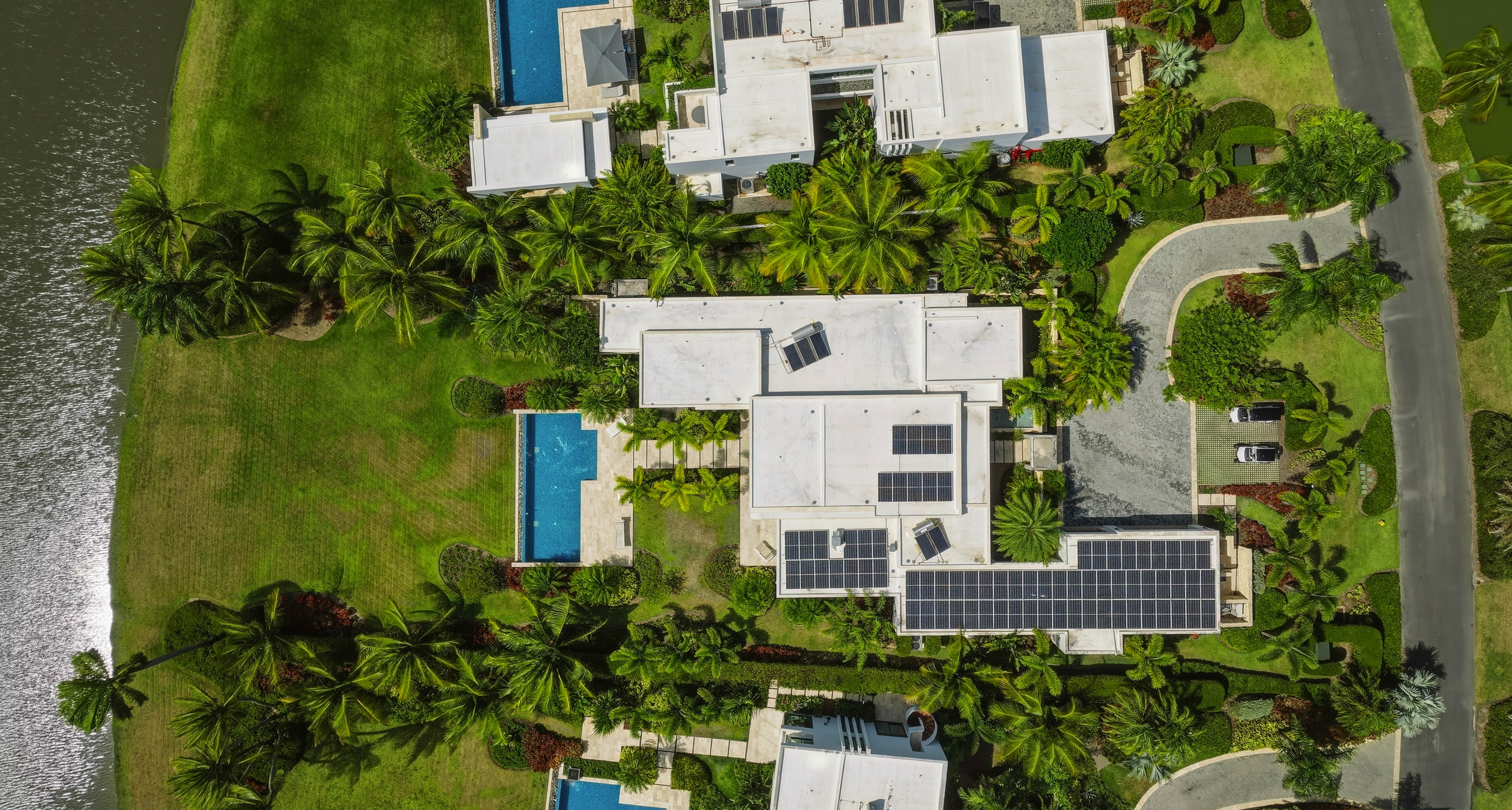 14 East Beach, a Ritz-Carlton Reserve Residence