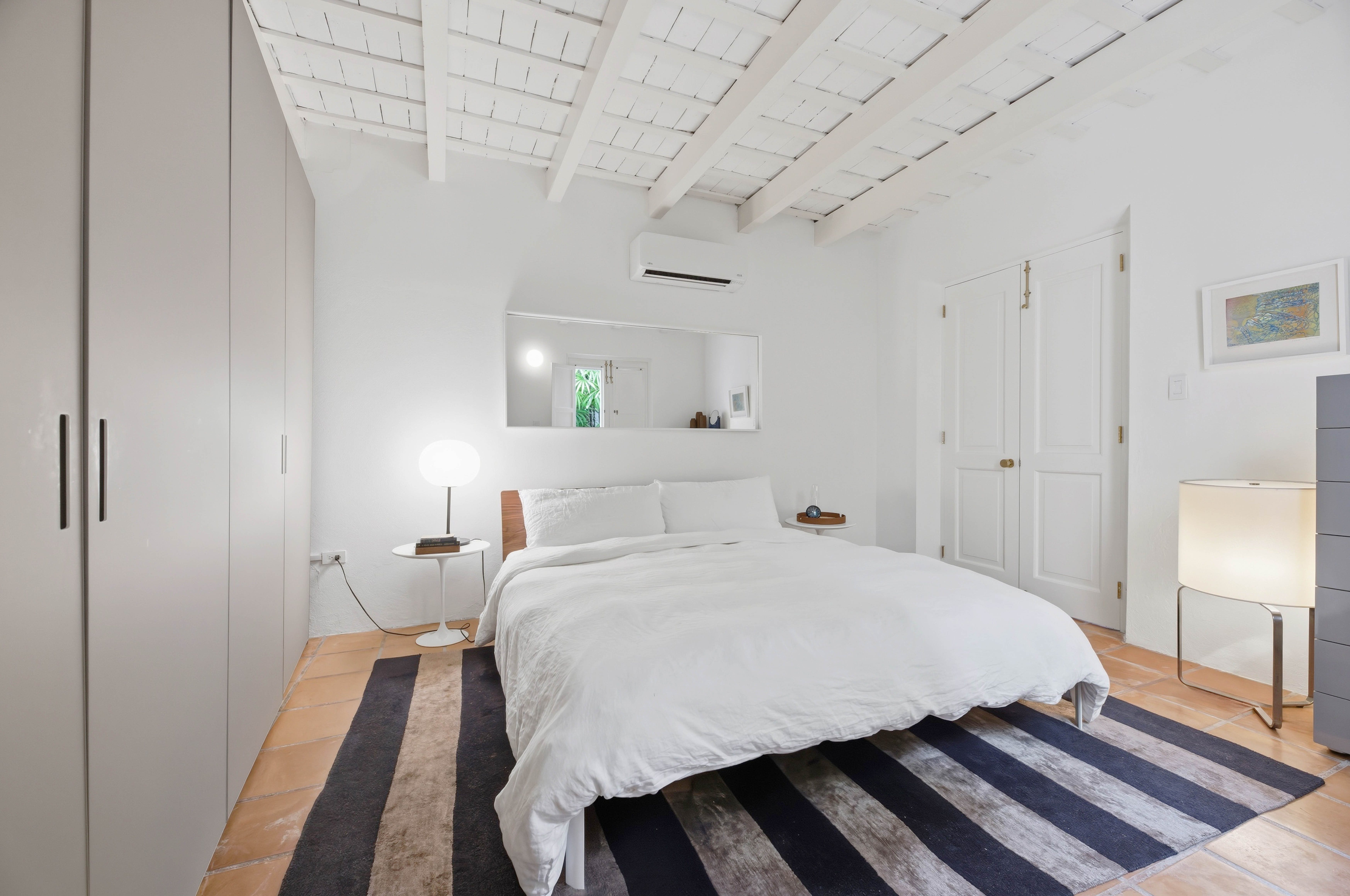 102 Escalinata de las Monjas St., Apt. 5