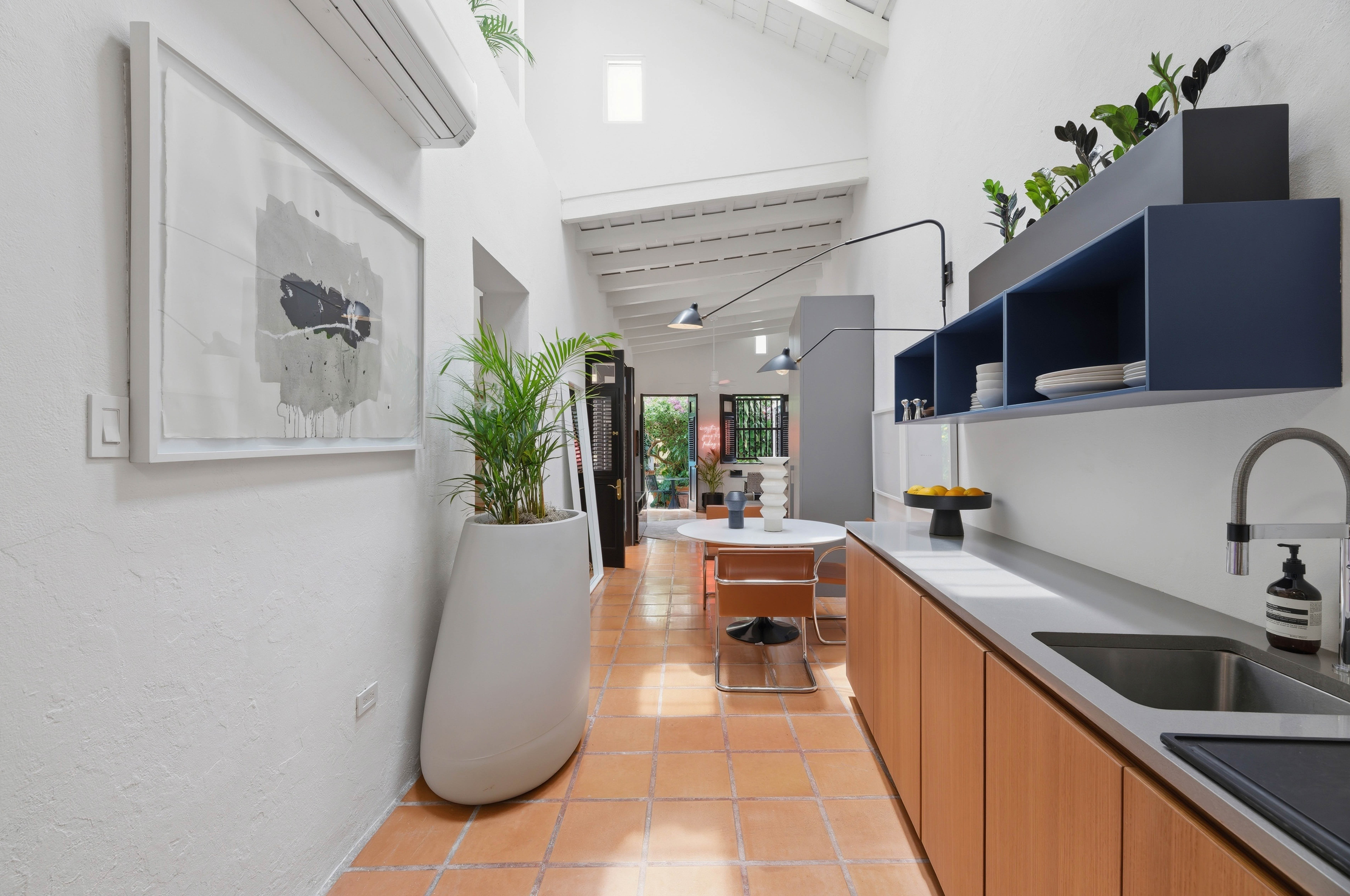 102 Escalinata de las Monjas St., Apt. 5