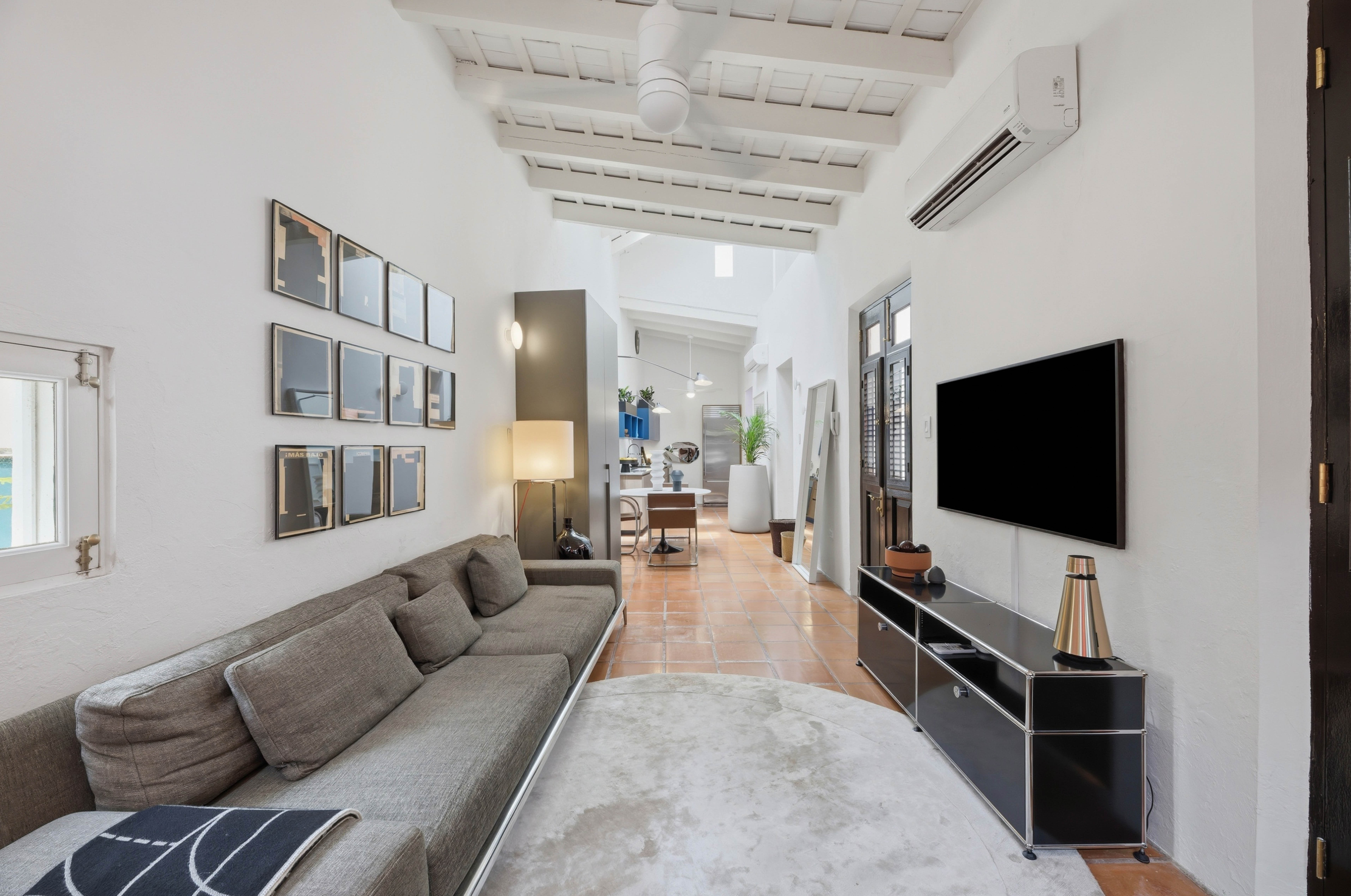 102 Escalinata de las Monjas St., Apt. 5