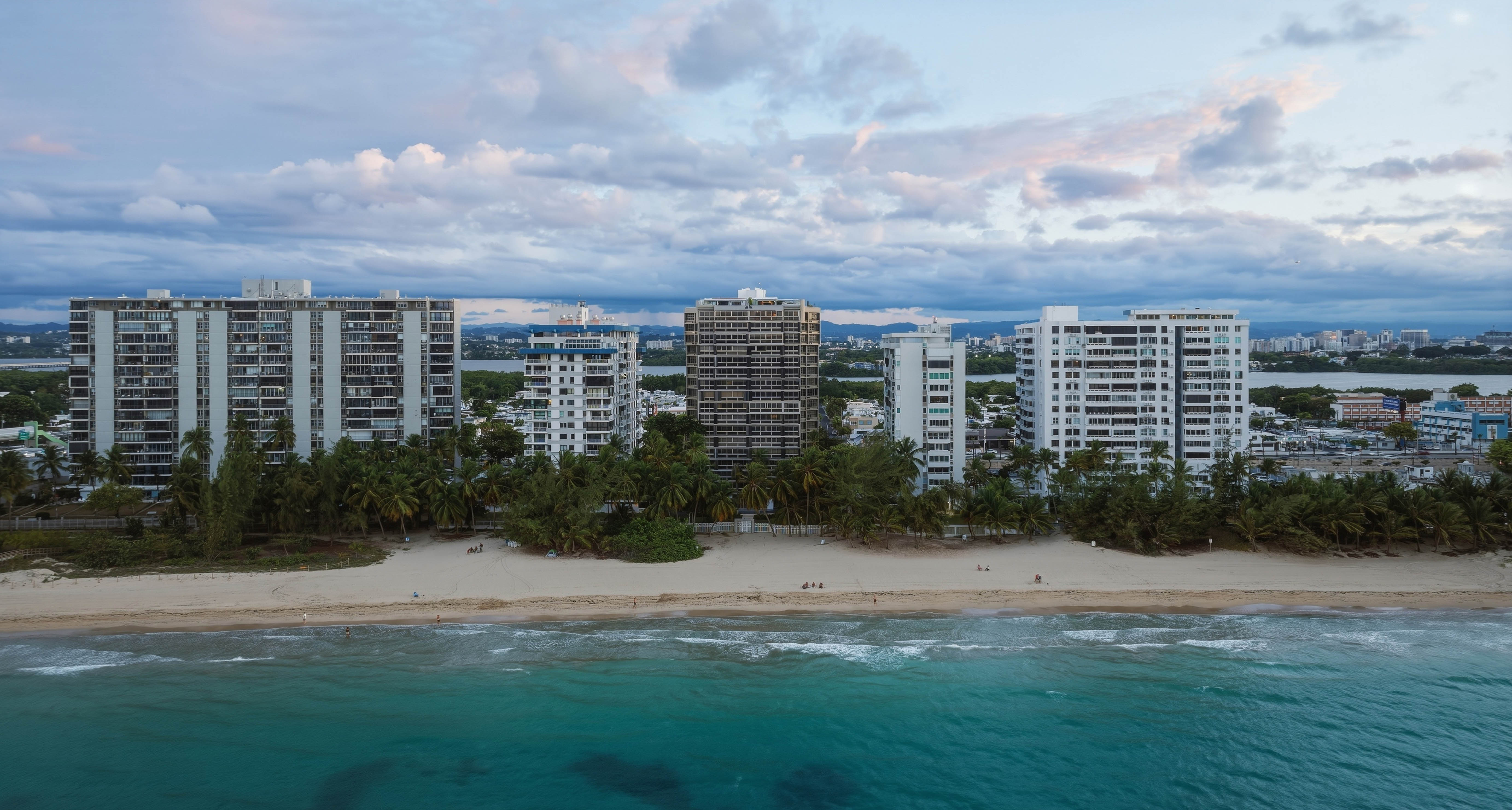 4531 Isla Verde Ave., PH3A