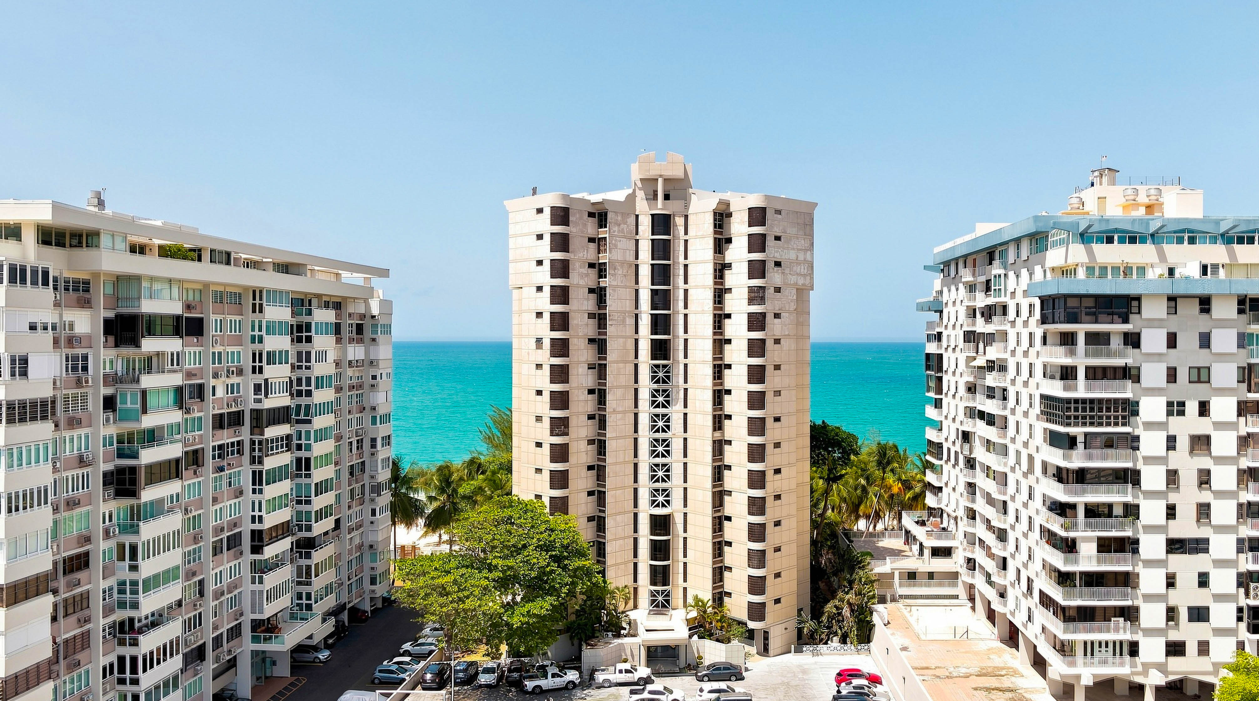 4531 Isla Verde Ave., PH3A