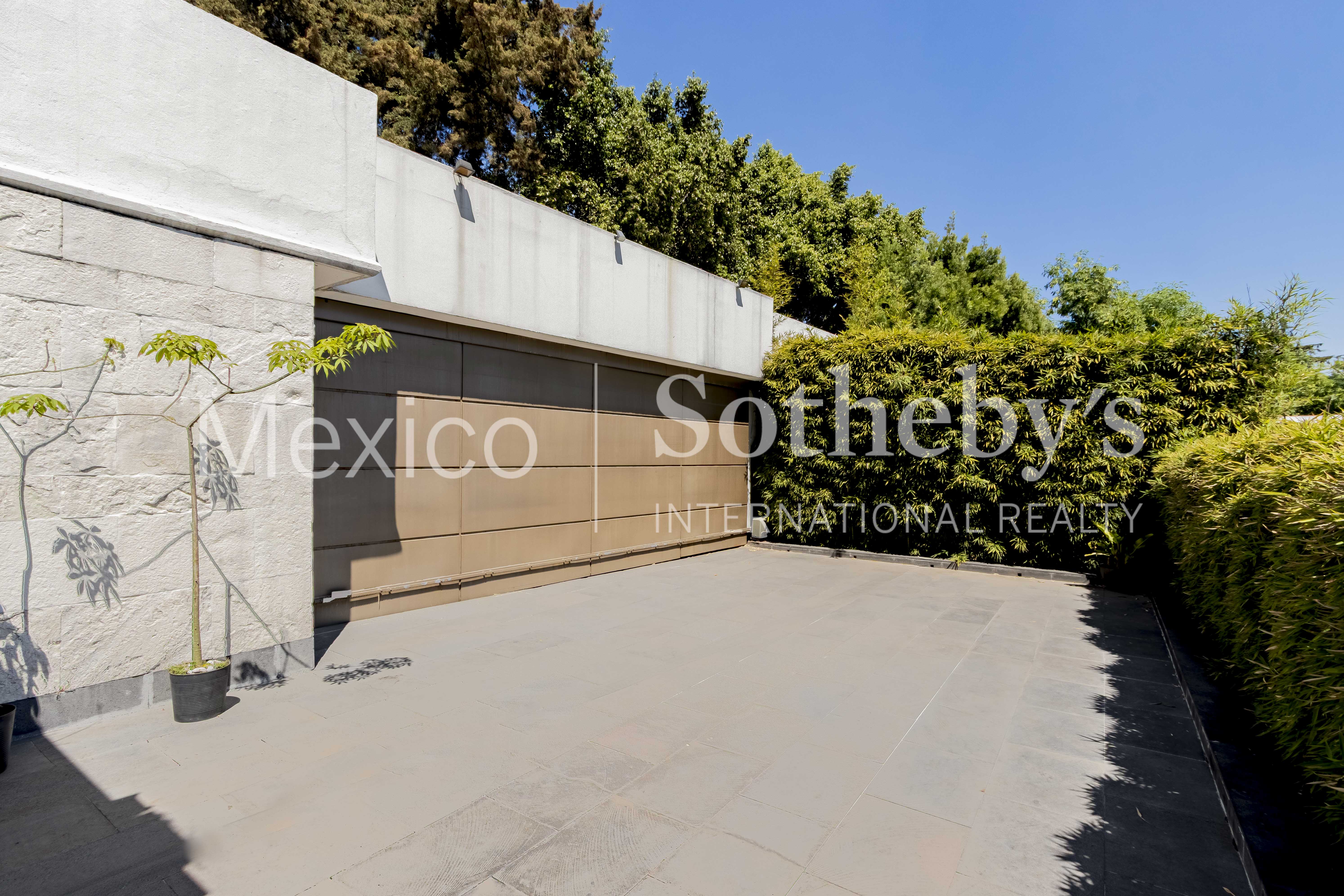 Av Paseo de la Reforma 2574 Lomas Altas