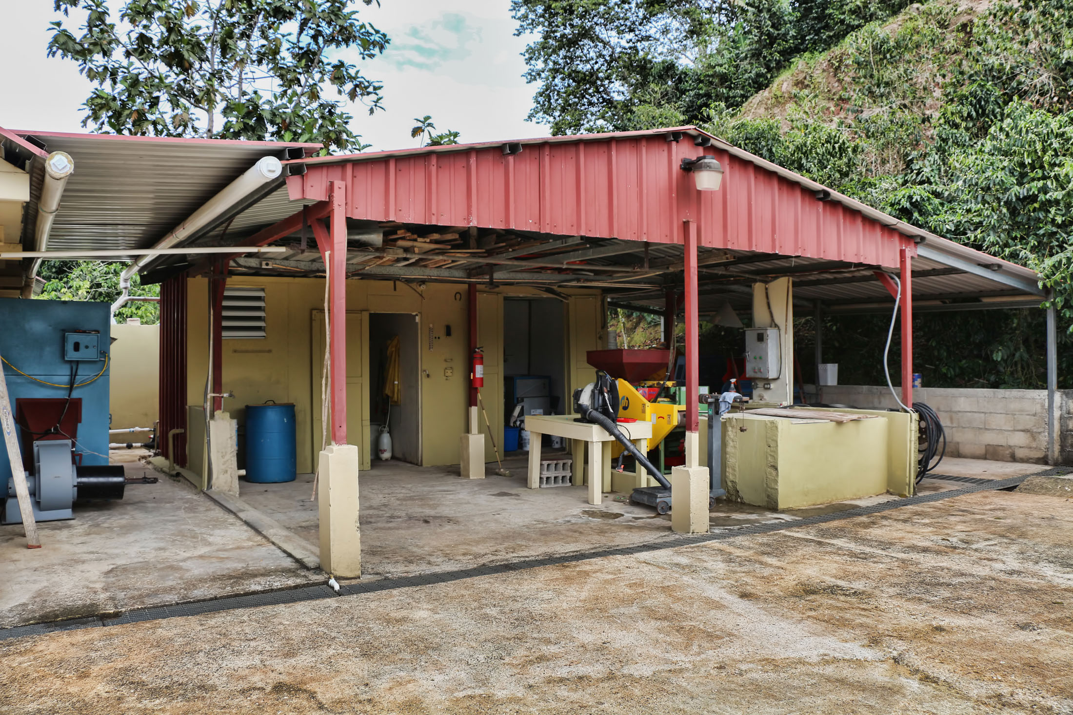 Adjuntas