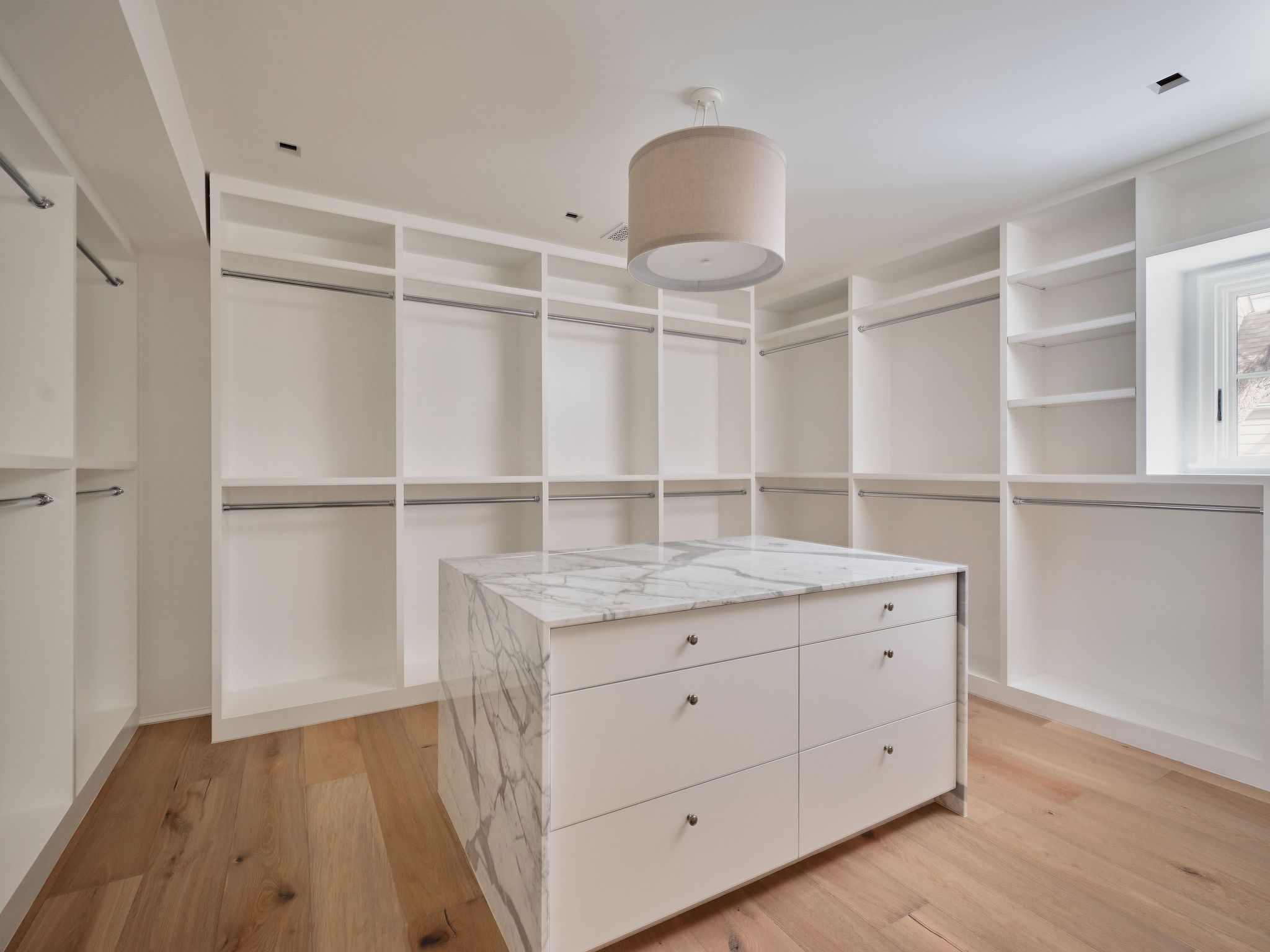 1012 Gaston Avenue 