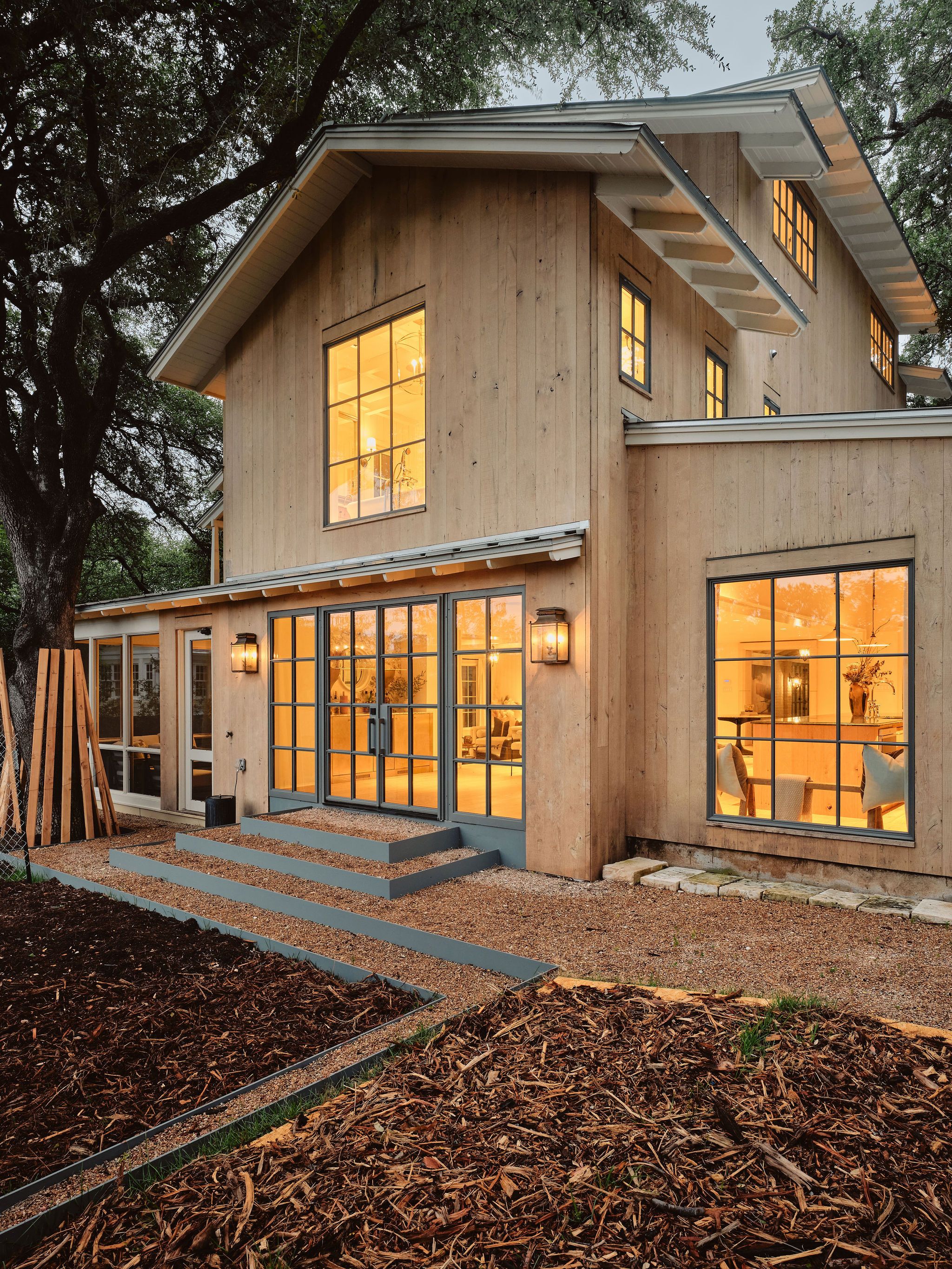 1012 Gaston Avenue 