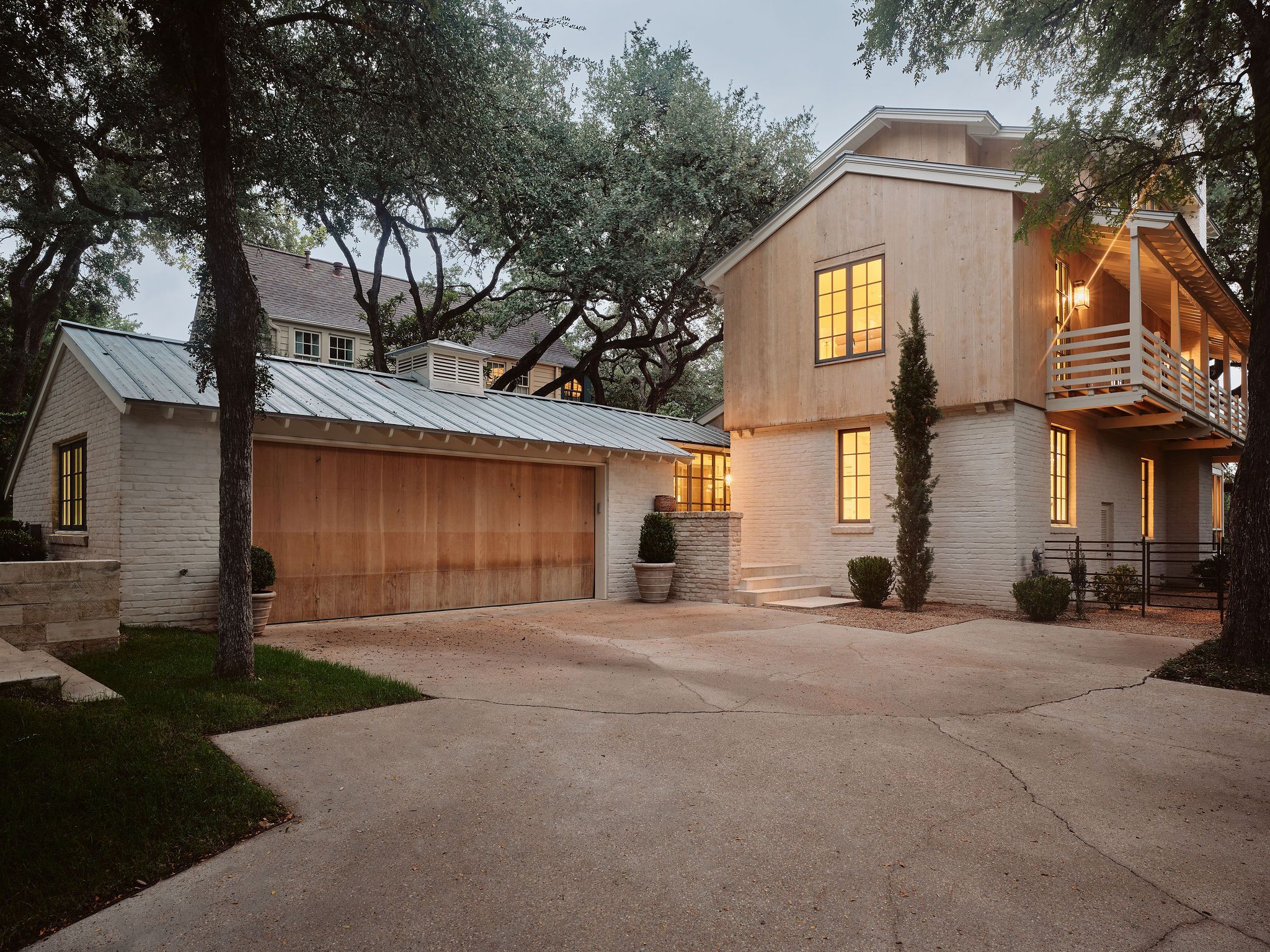 1012 Gaston Avenue 