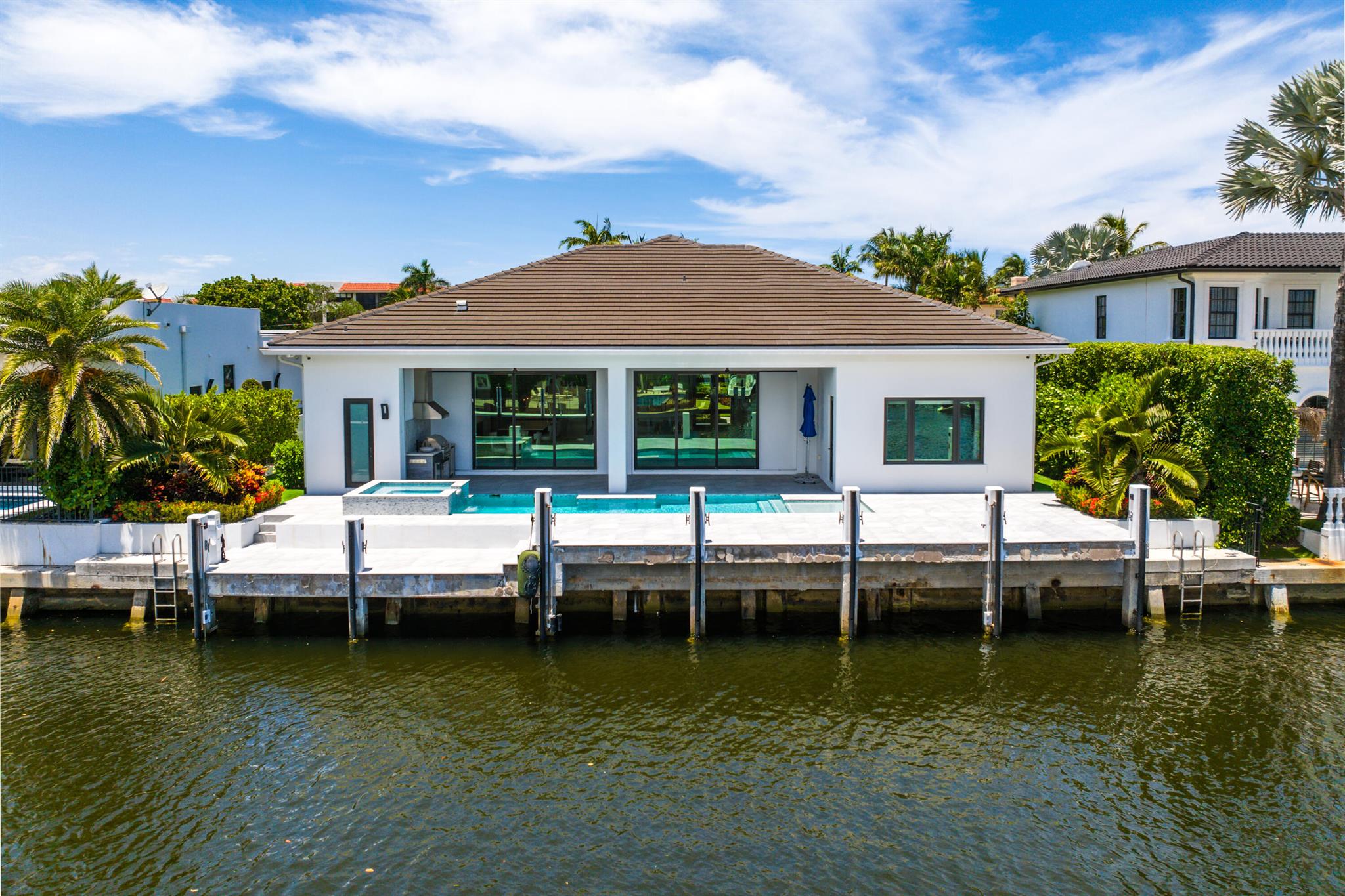 828 Havana Drive 