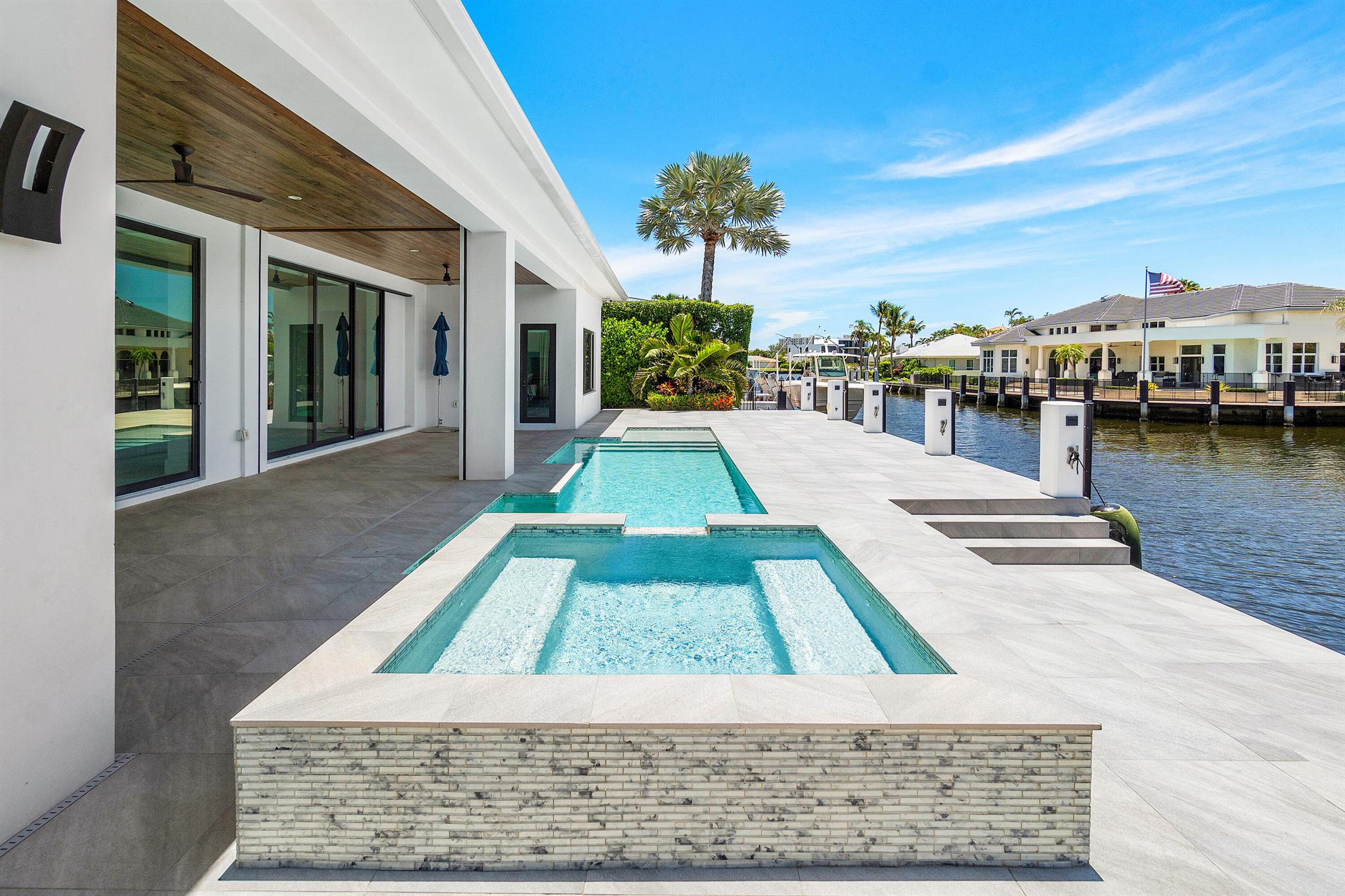 828 Havana Drive 