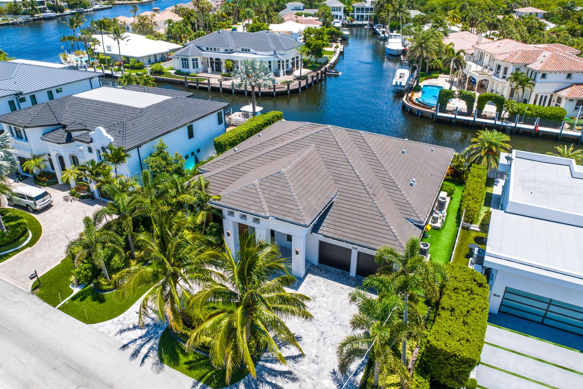 828 Havana Drive 