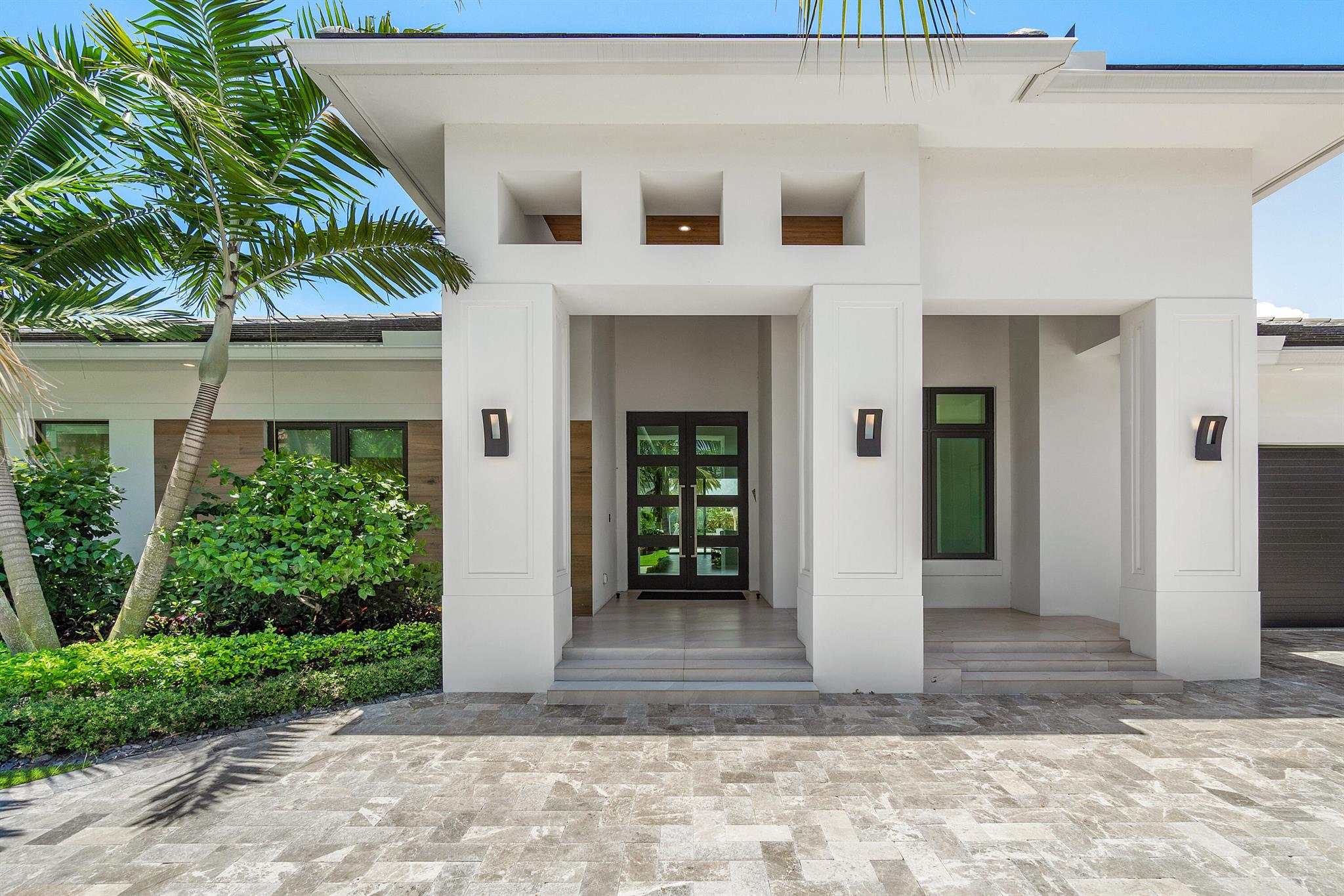 828 Havana Drive 