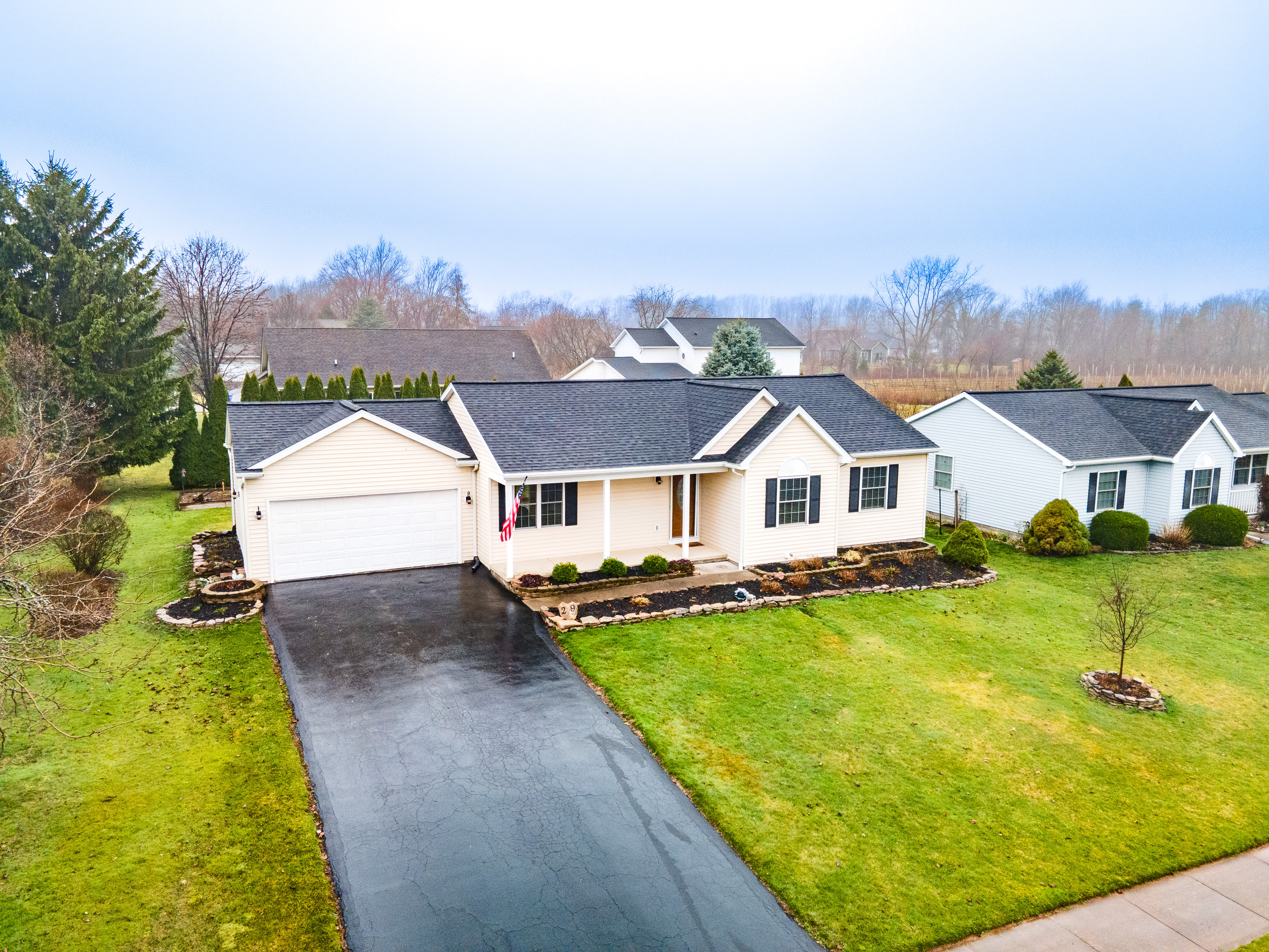 29 Berry Grove Lane 