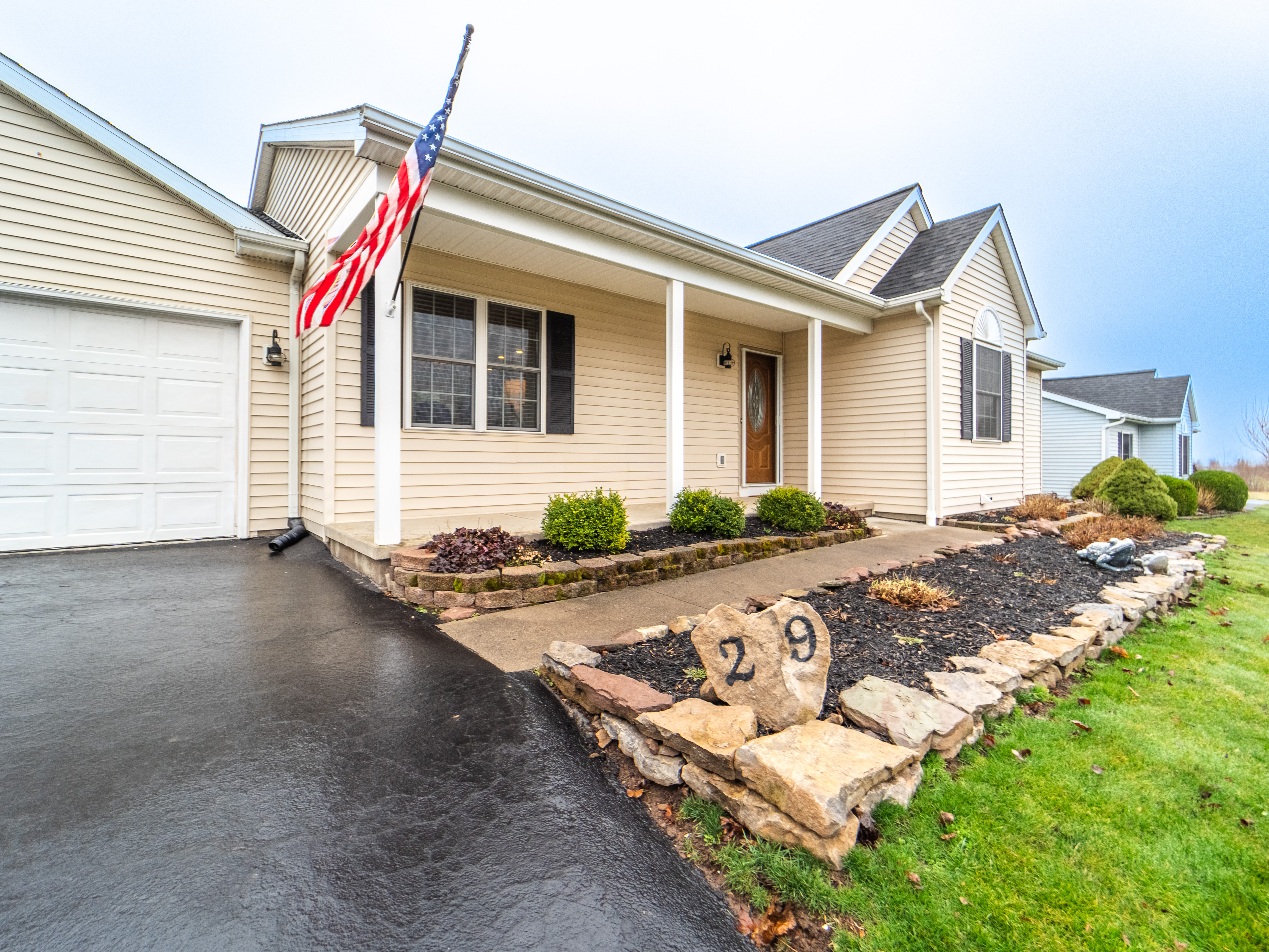 29 Berry Grove Lane 