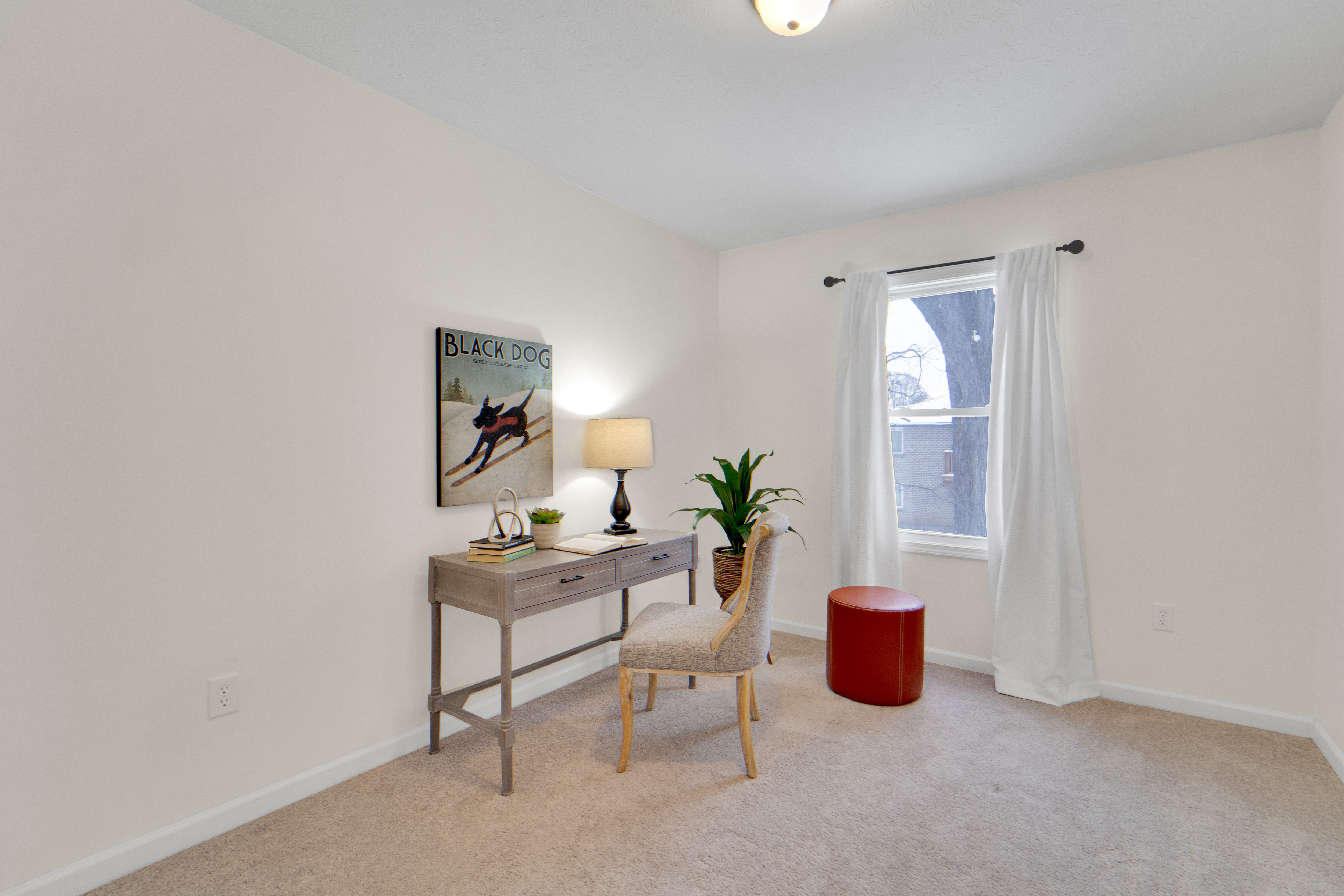221 Leicestershire Road 