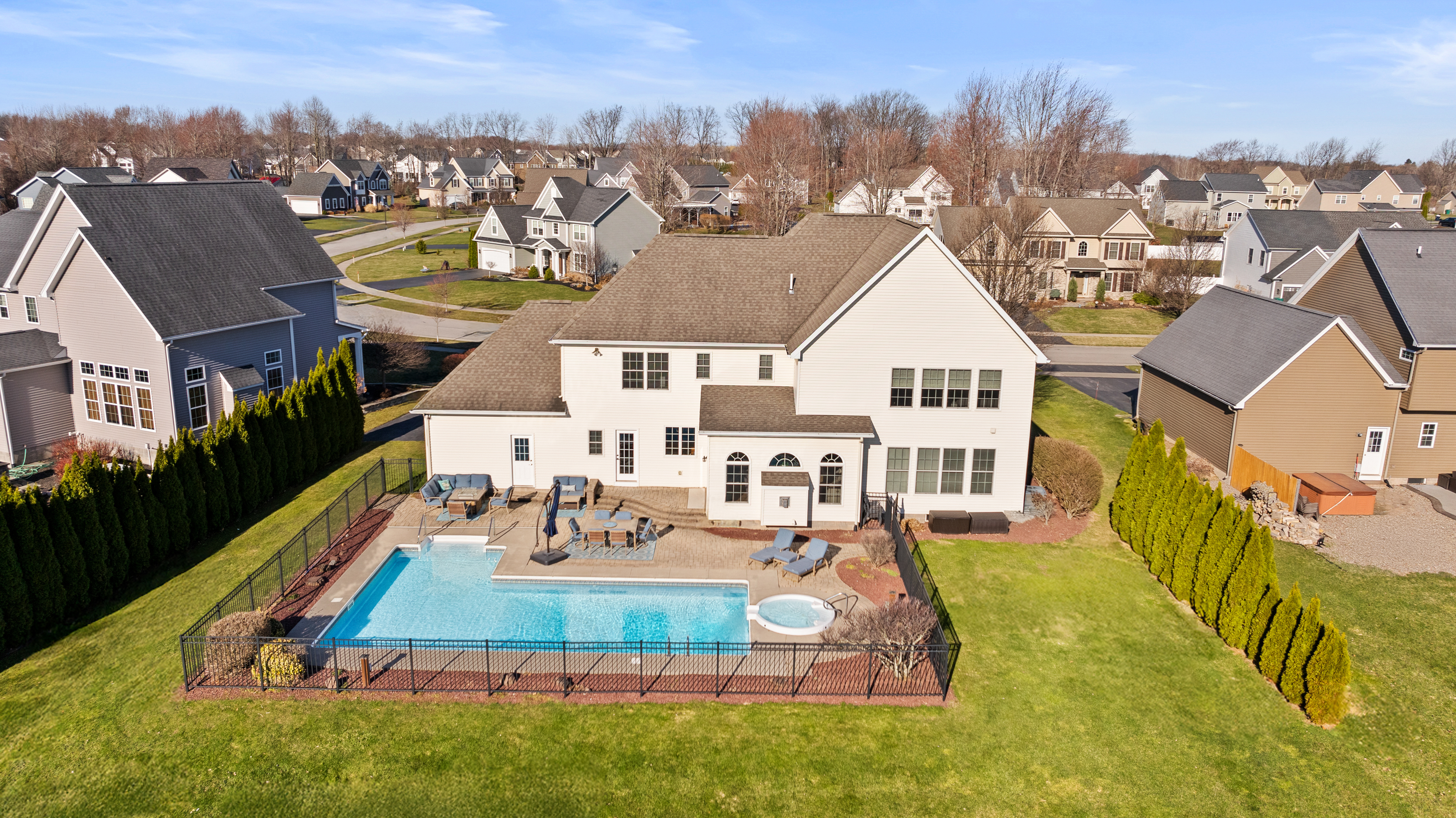 86 Talnuck Drive 