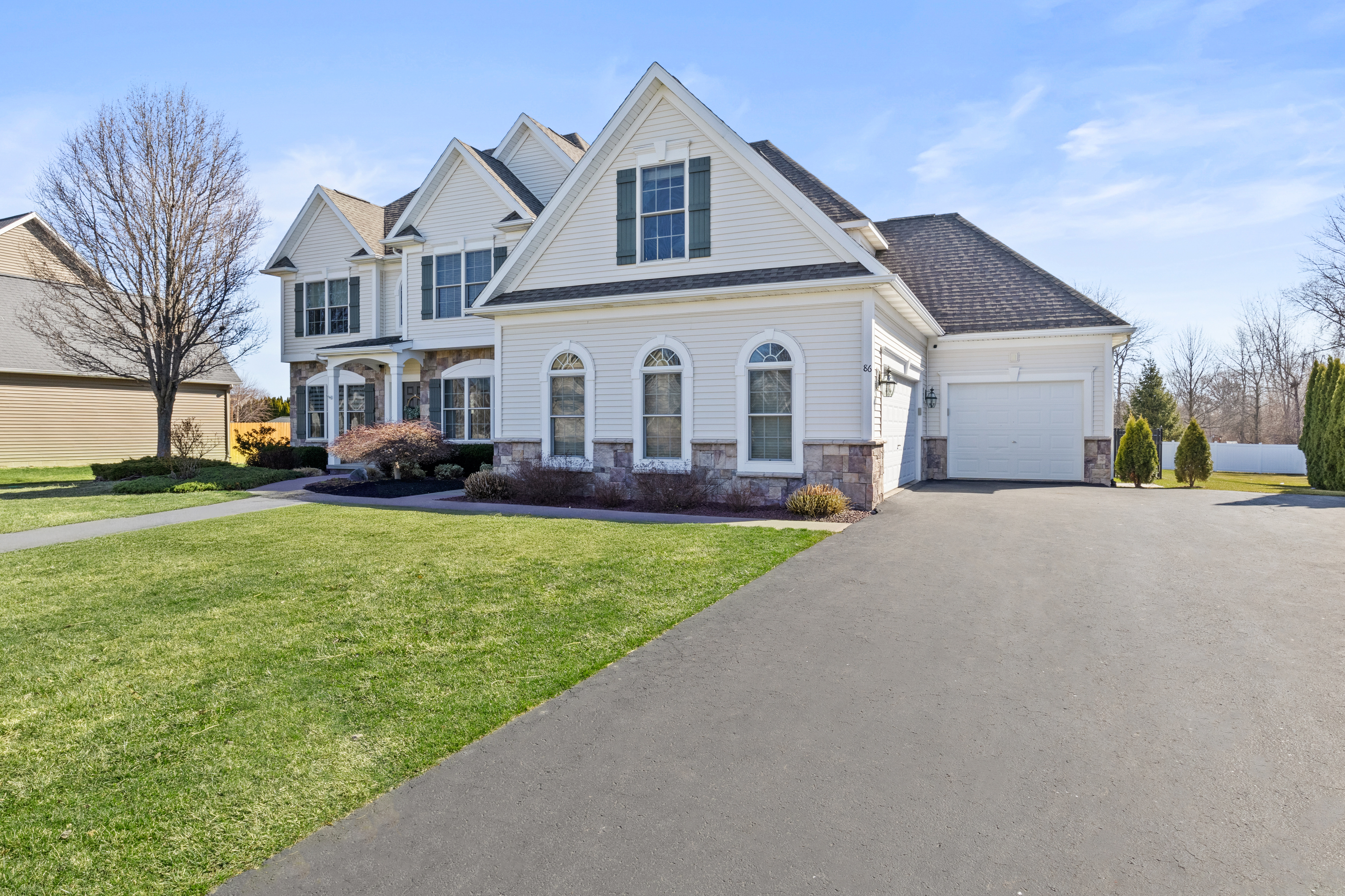 86 Talnuck Drive 