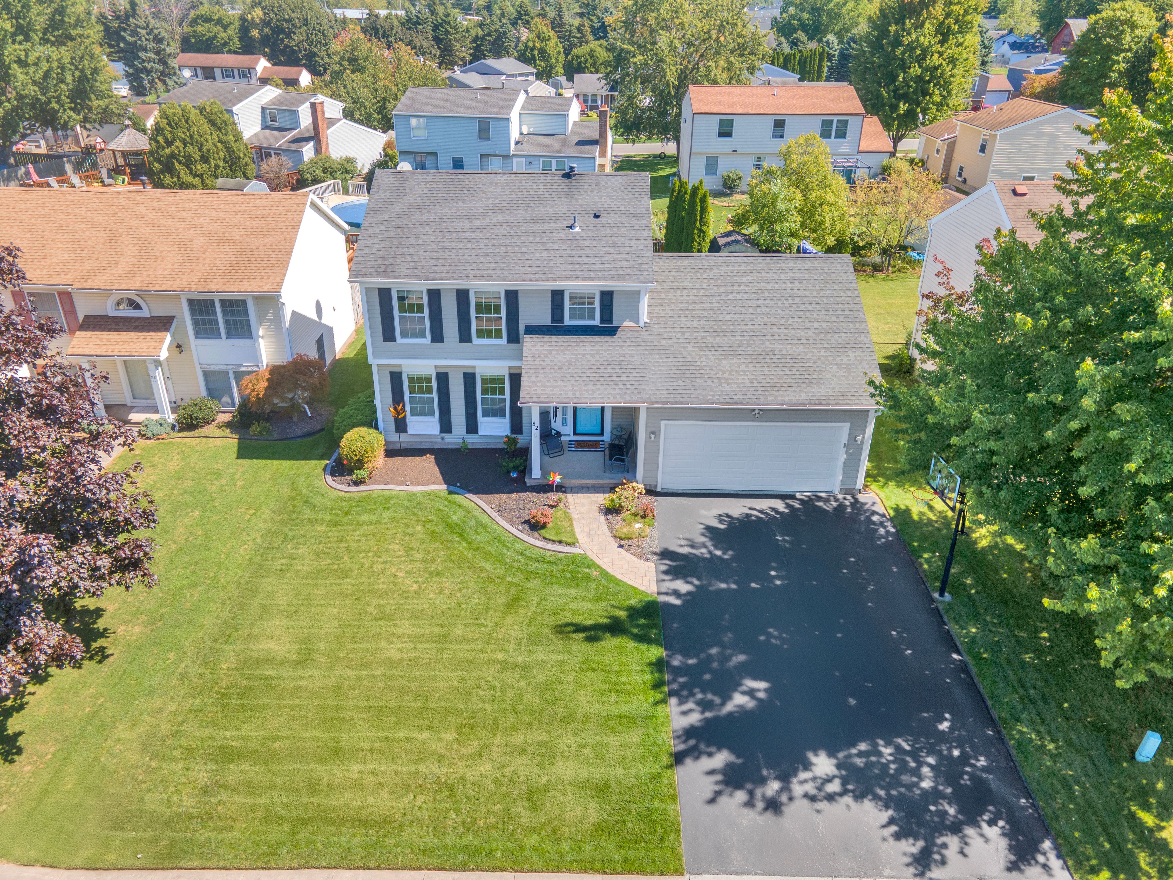 82 Constance Way W 