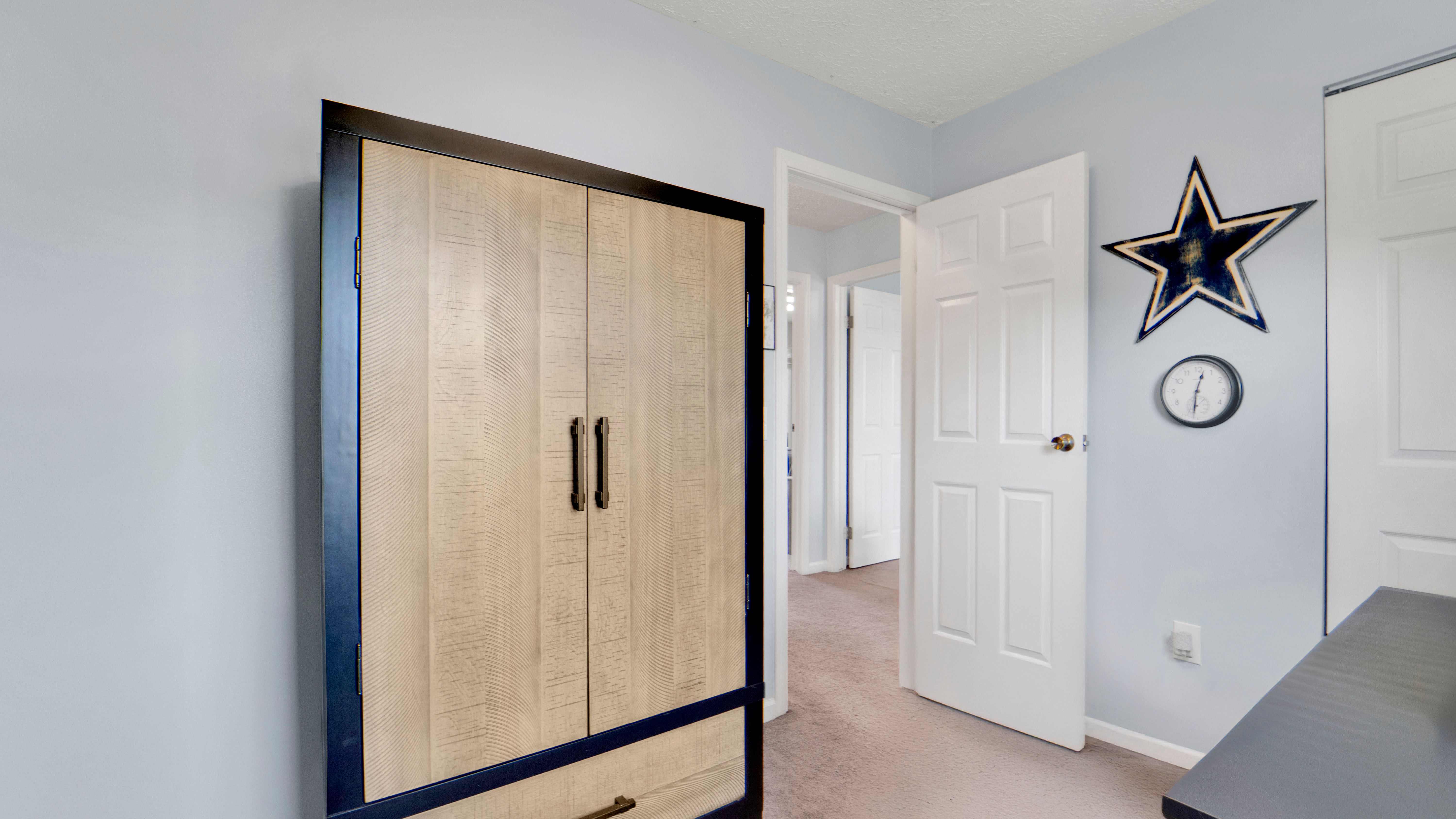 82 Constance Way W 