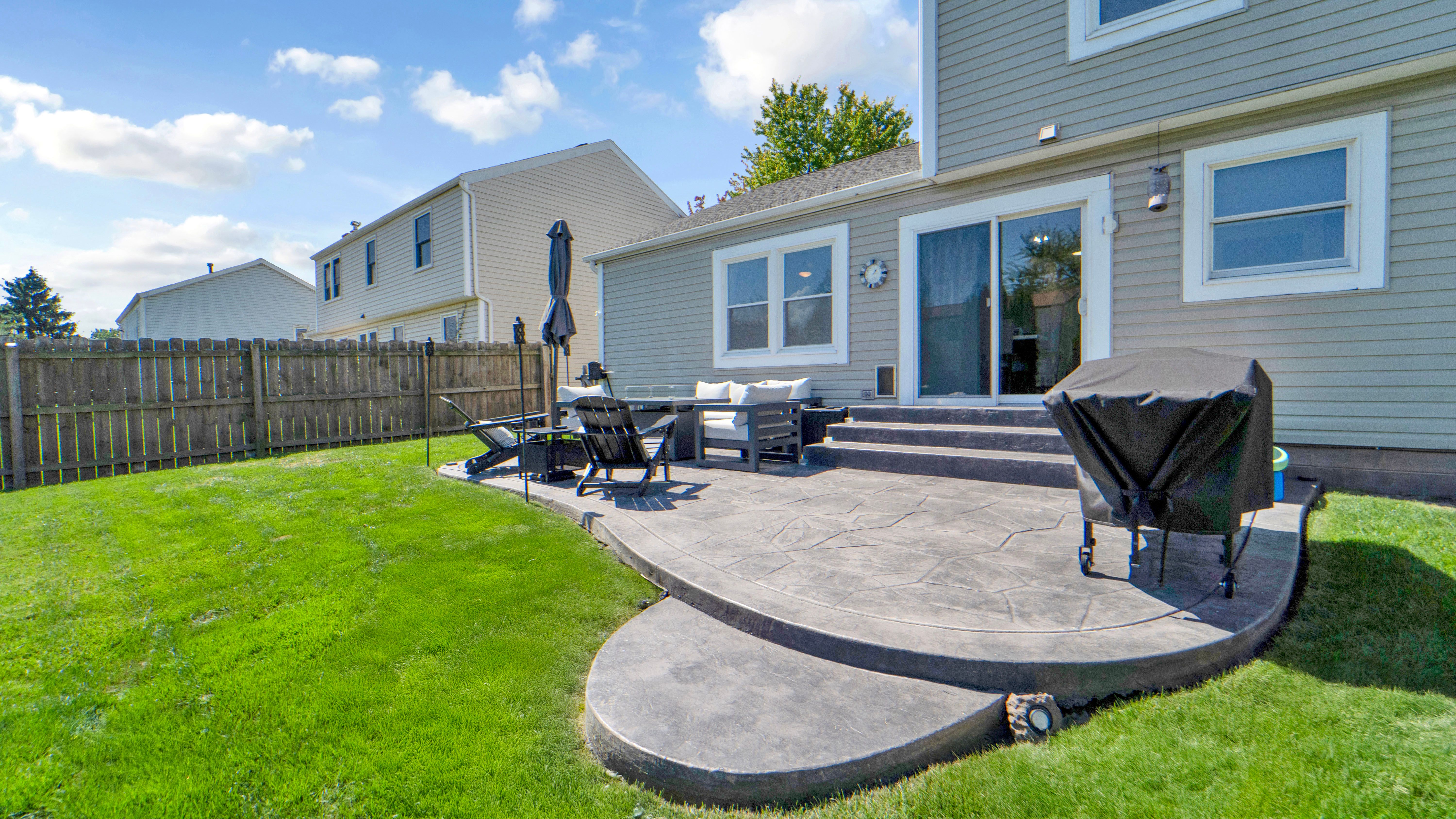 82 Constance Way W 