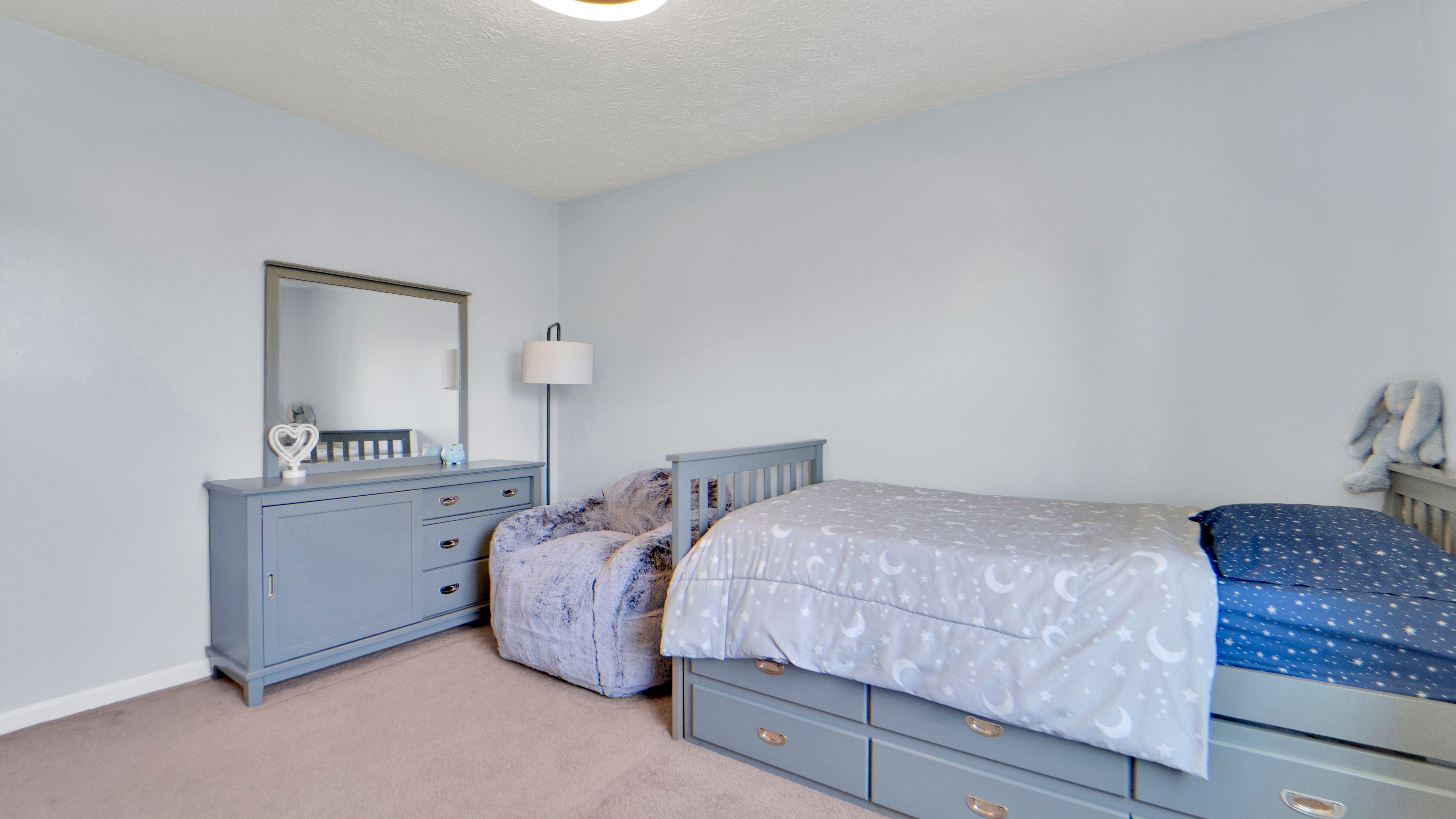 82 Constance Way W 