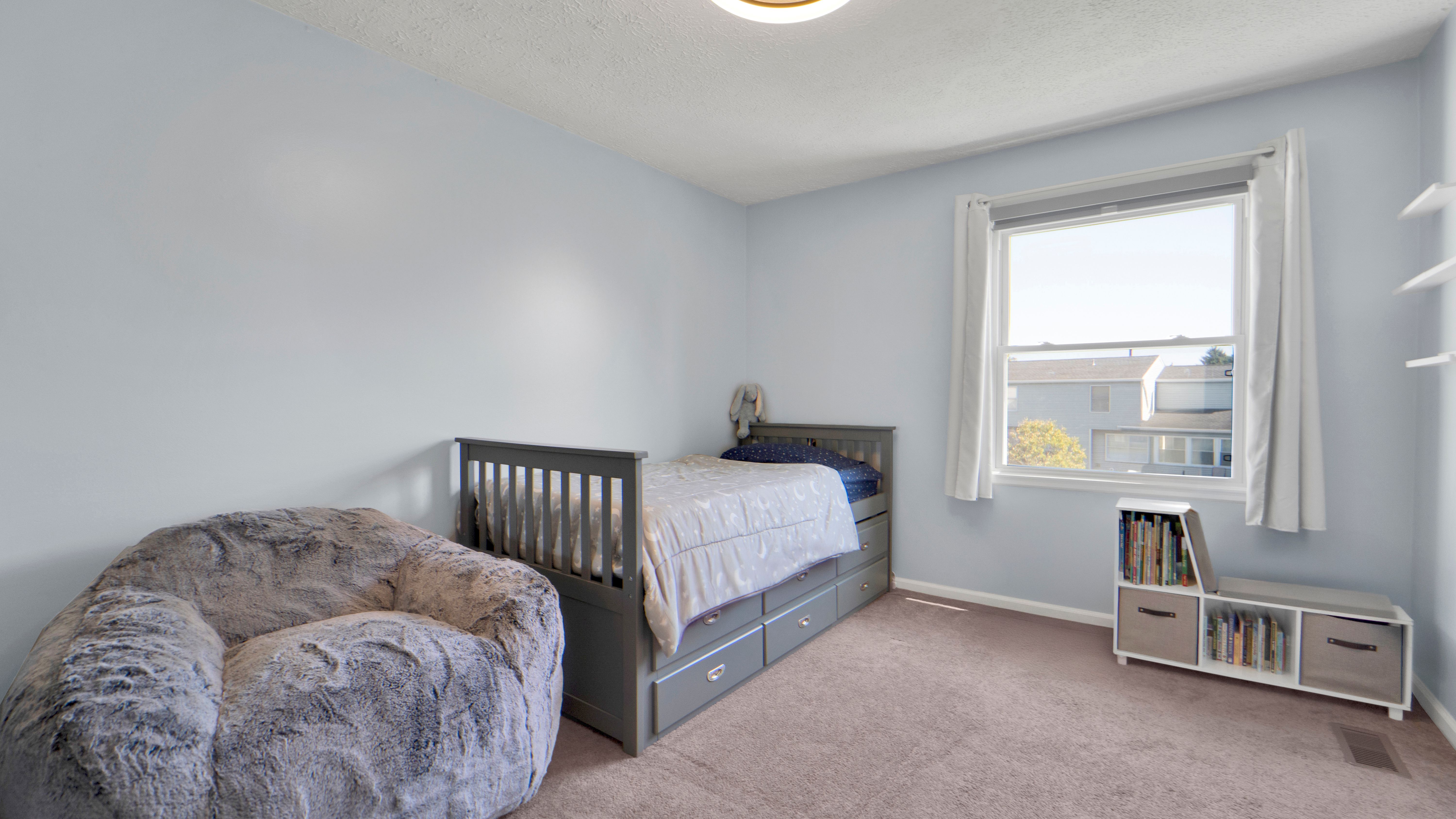 82 Constance Way W 