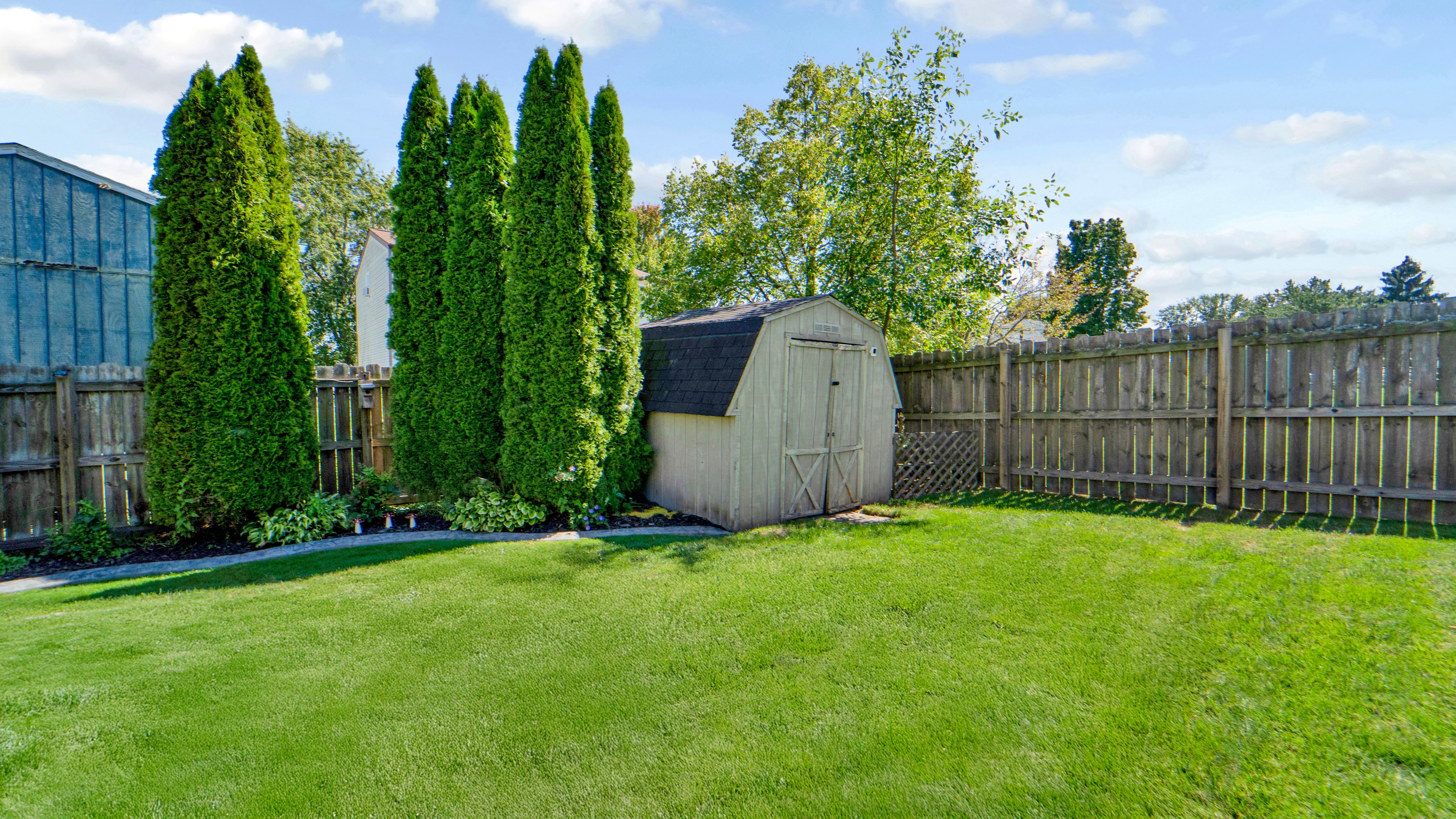 82 Constance Way W 