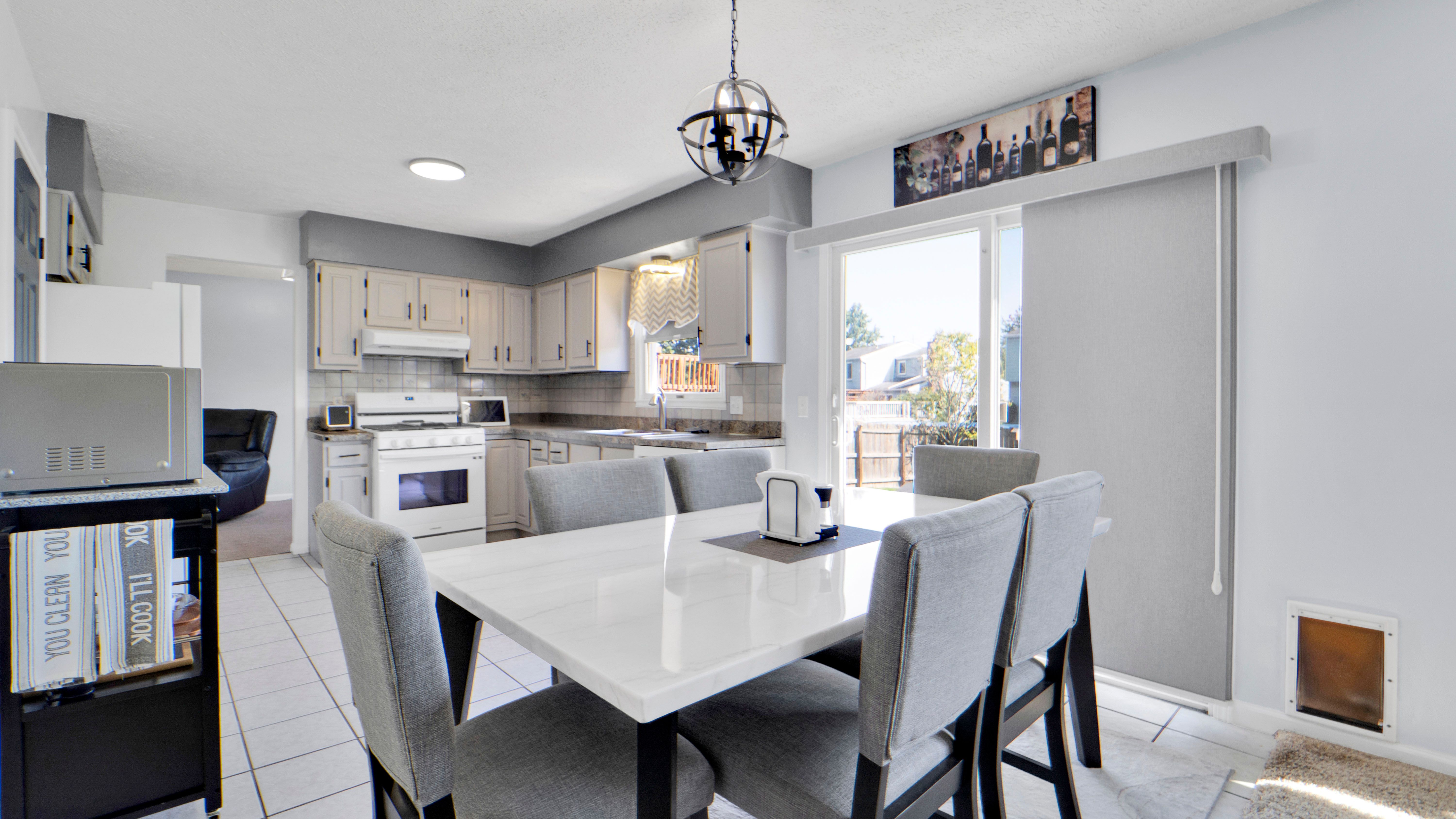 82 Constance Way W 