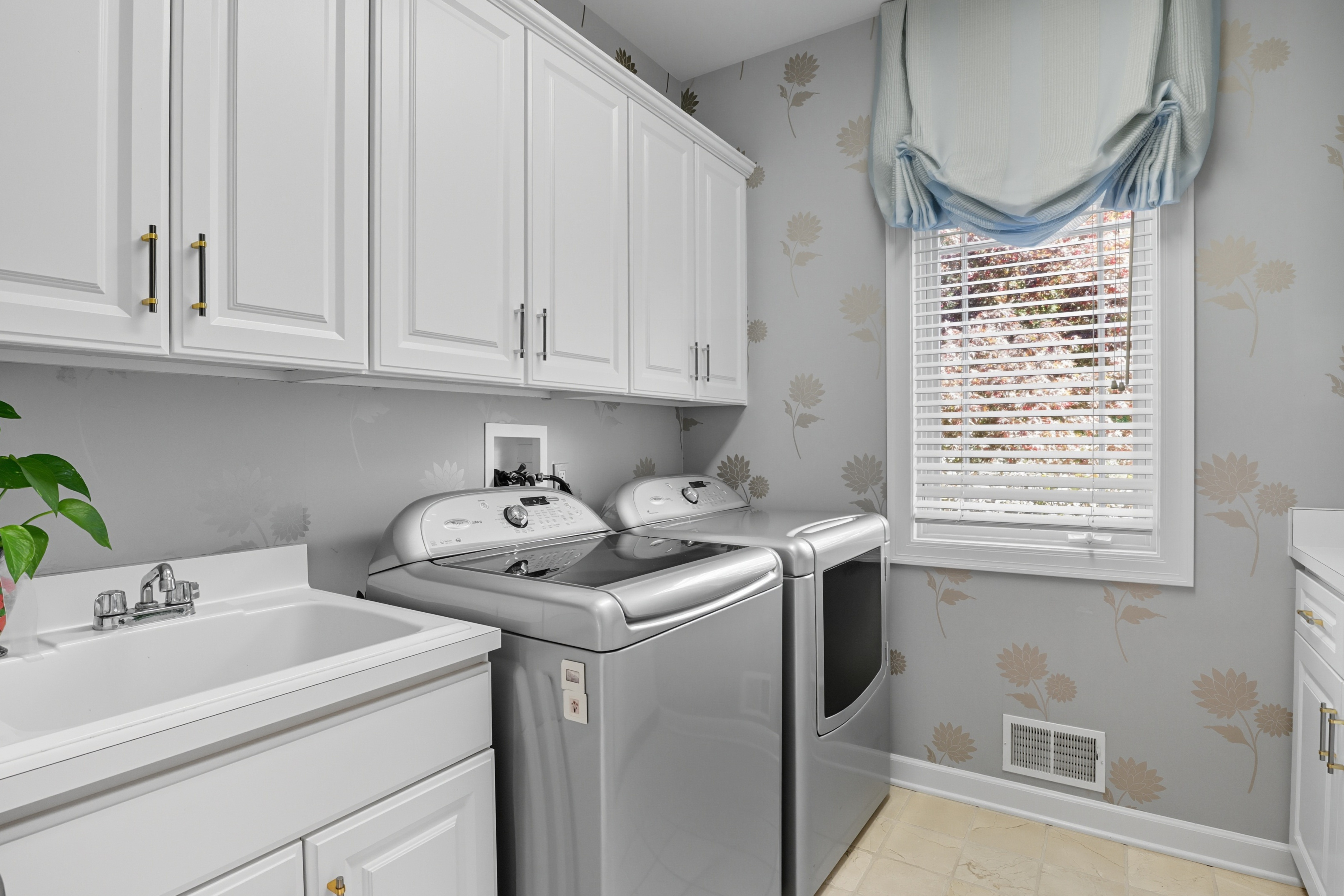 430 Sundance Trail 