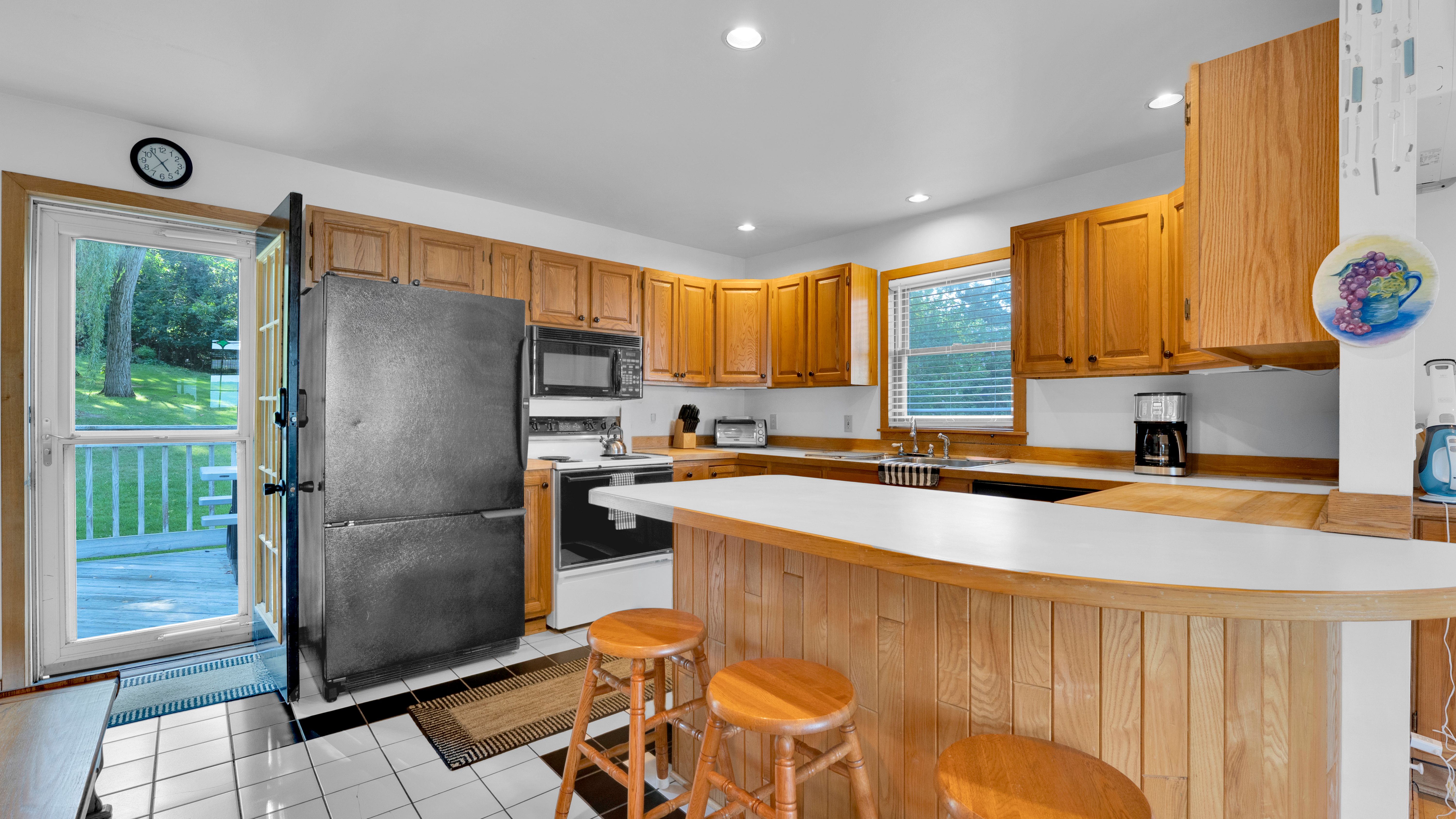 2788 Lower Lake Road