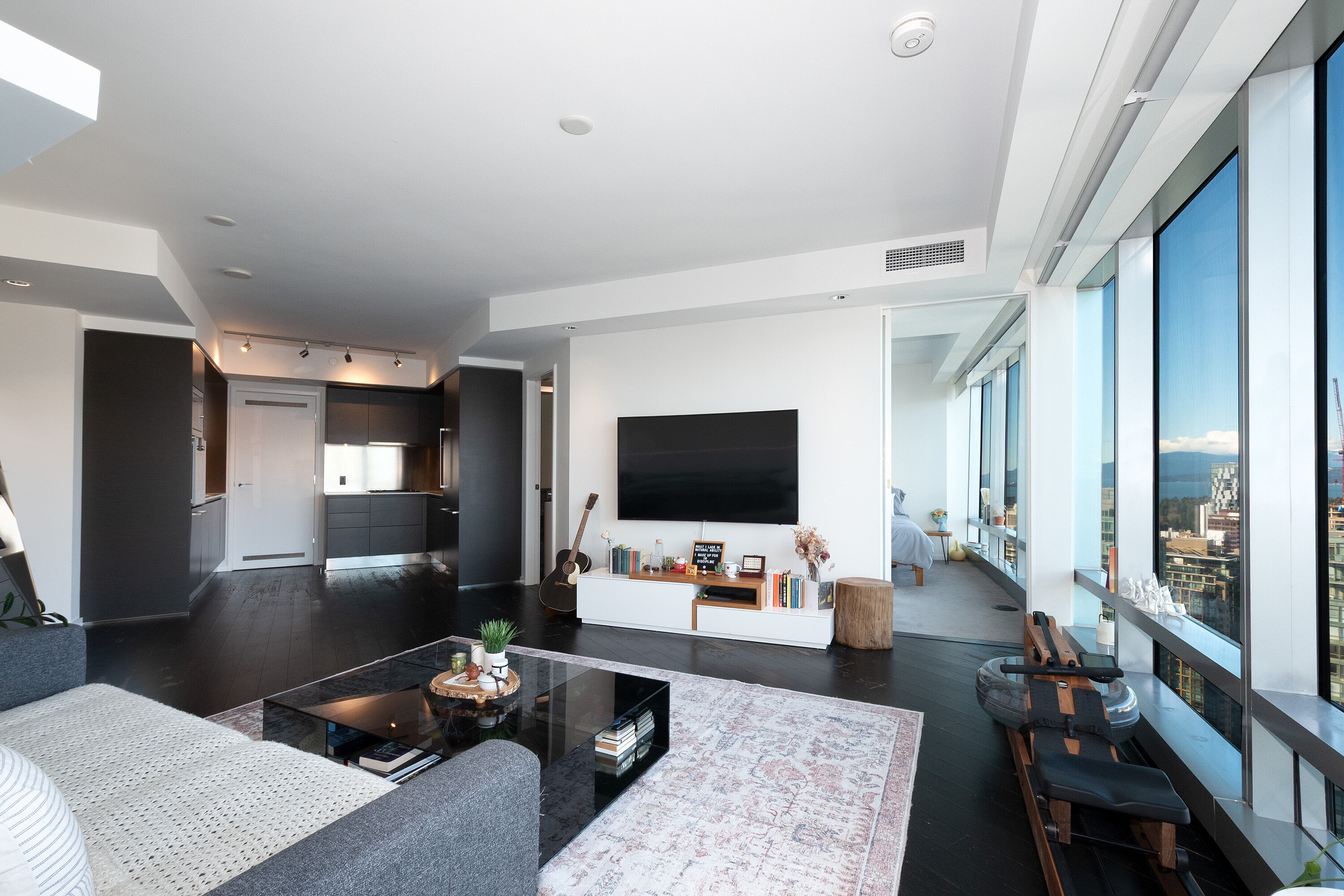1151 Georgia Street W  4205