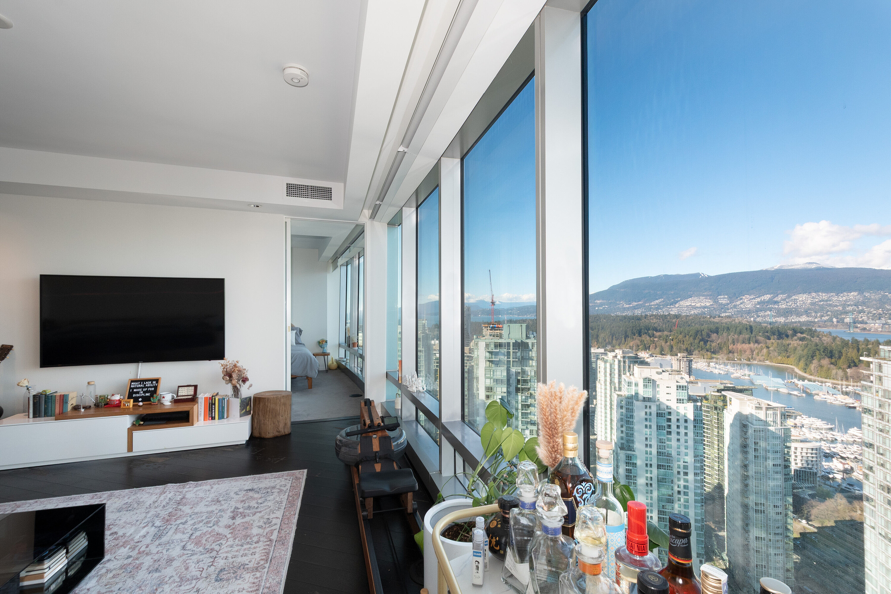 1151 Georgia Street W  4205