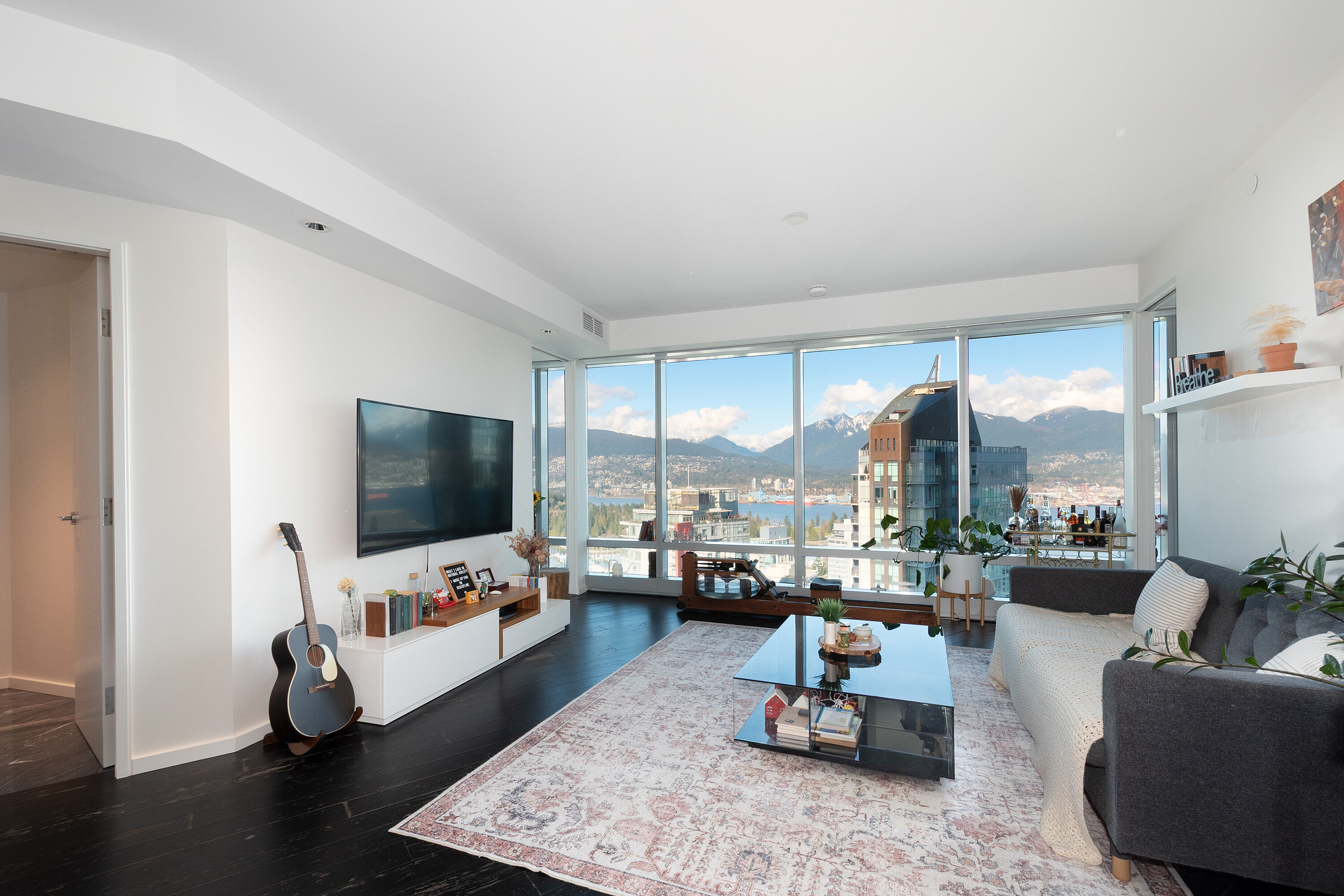 1151 Georgia Street W  4205