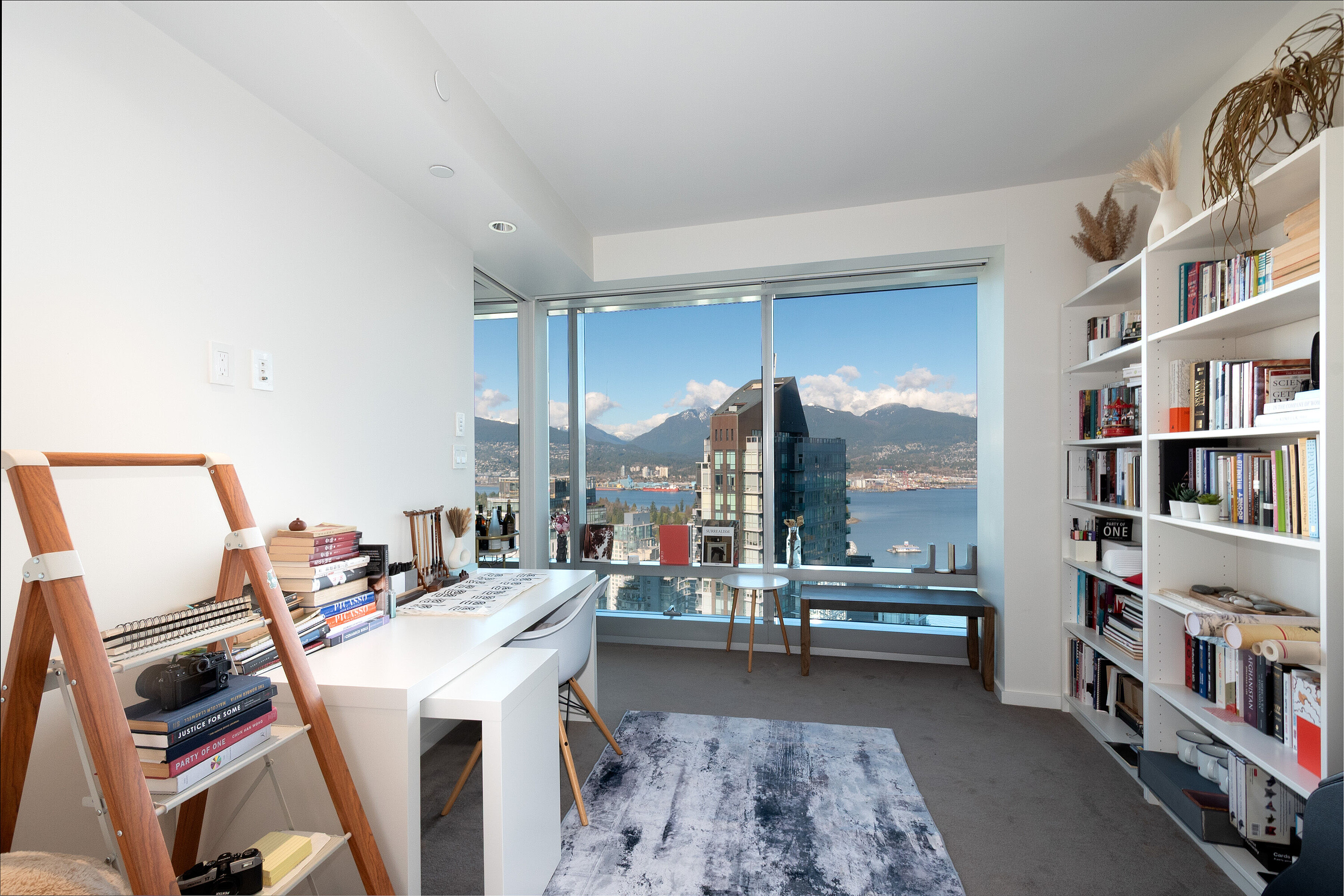 1151 Georgia Street W  4205