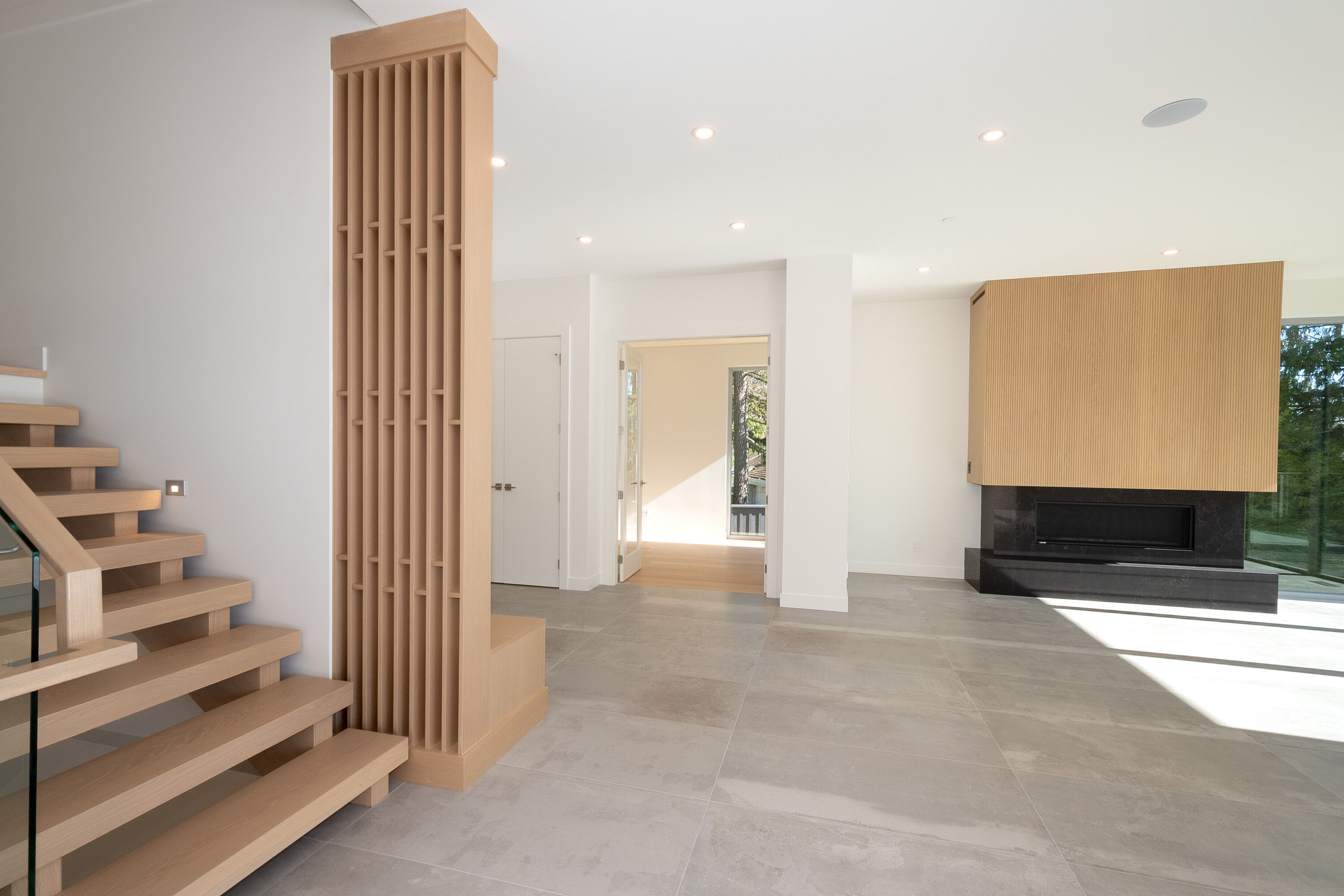 4437 Piccadilly North
