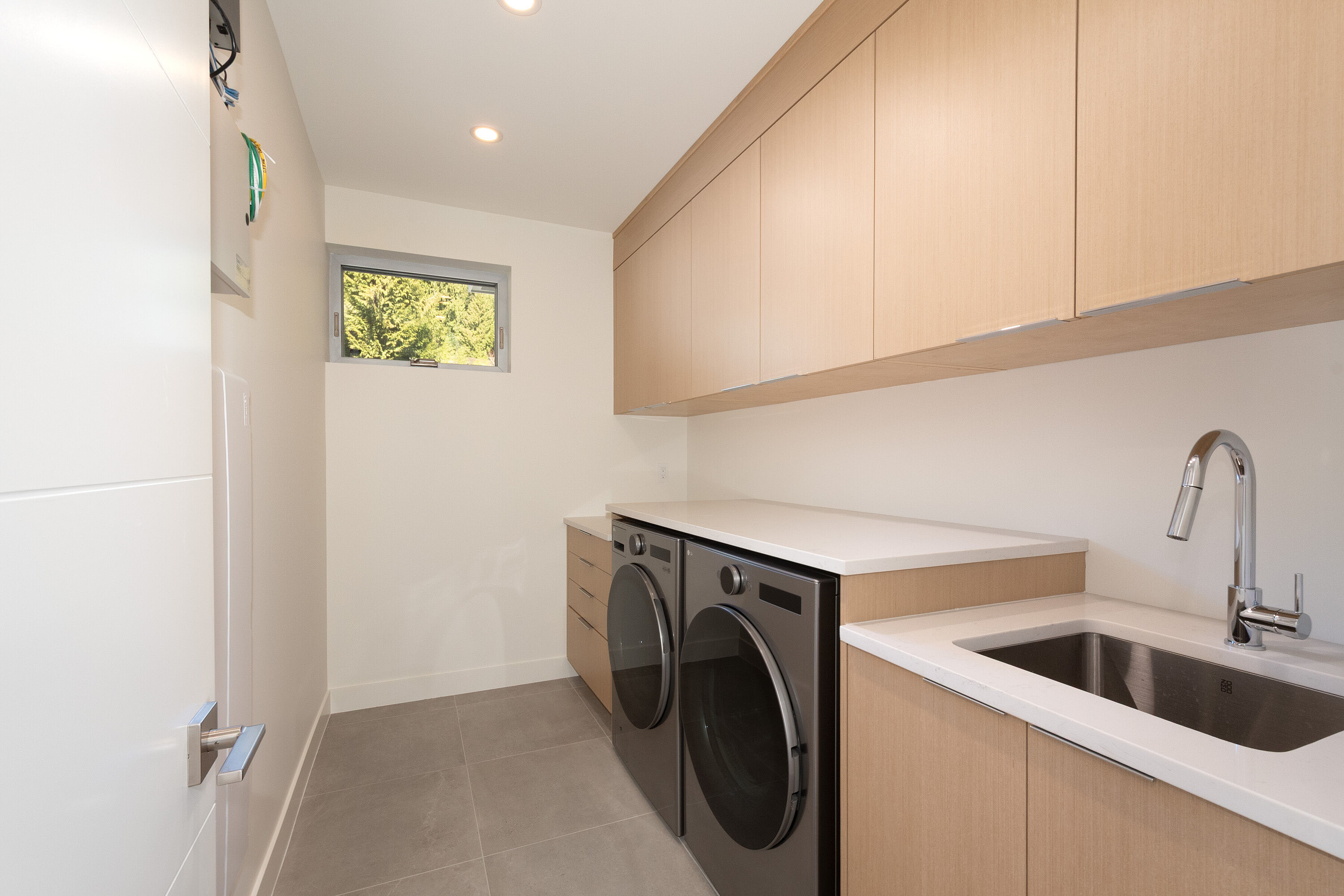 4437 Piccadilly North