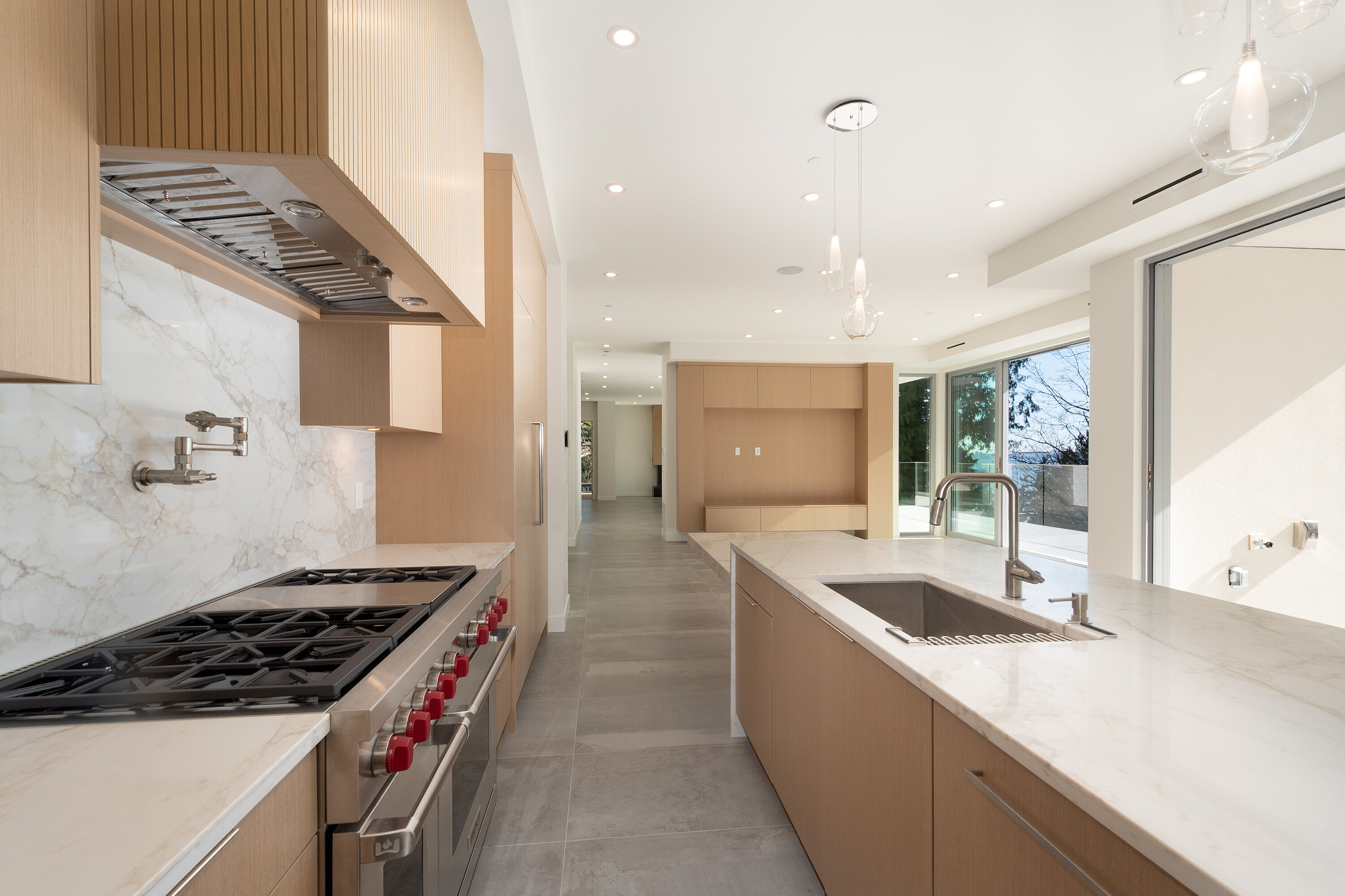 4437 Piccadilly North